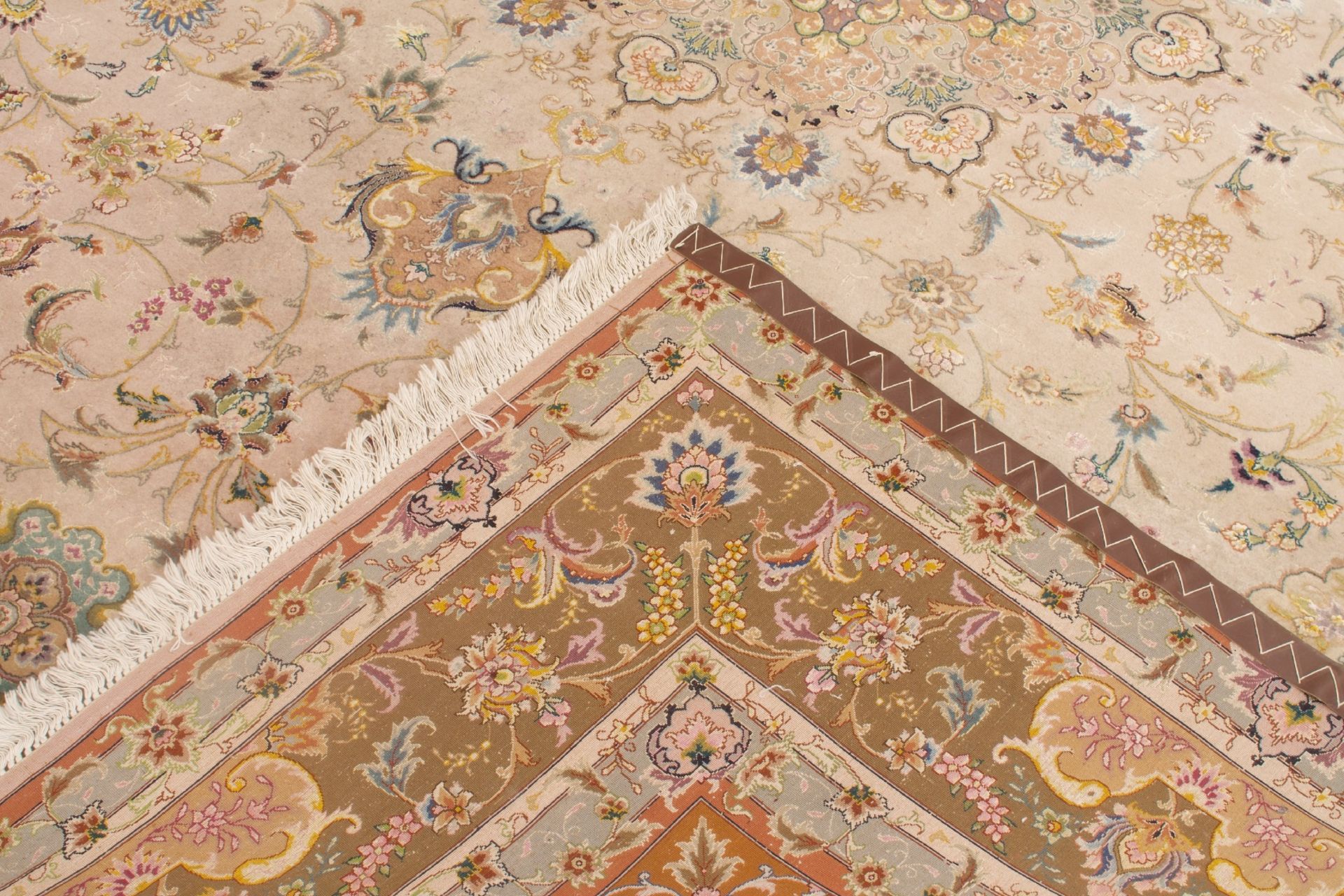 Grosser Taebris Teppich, Iran | Large Taebris carpet, Iran - Bild 5 aus 5