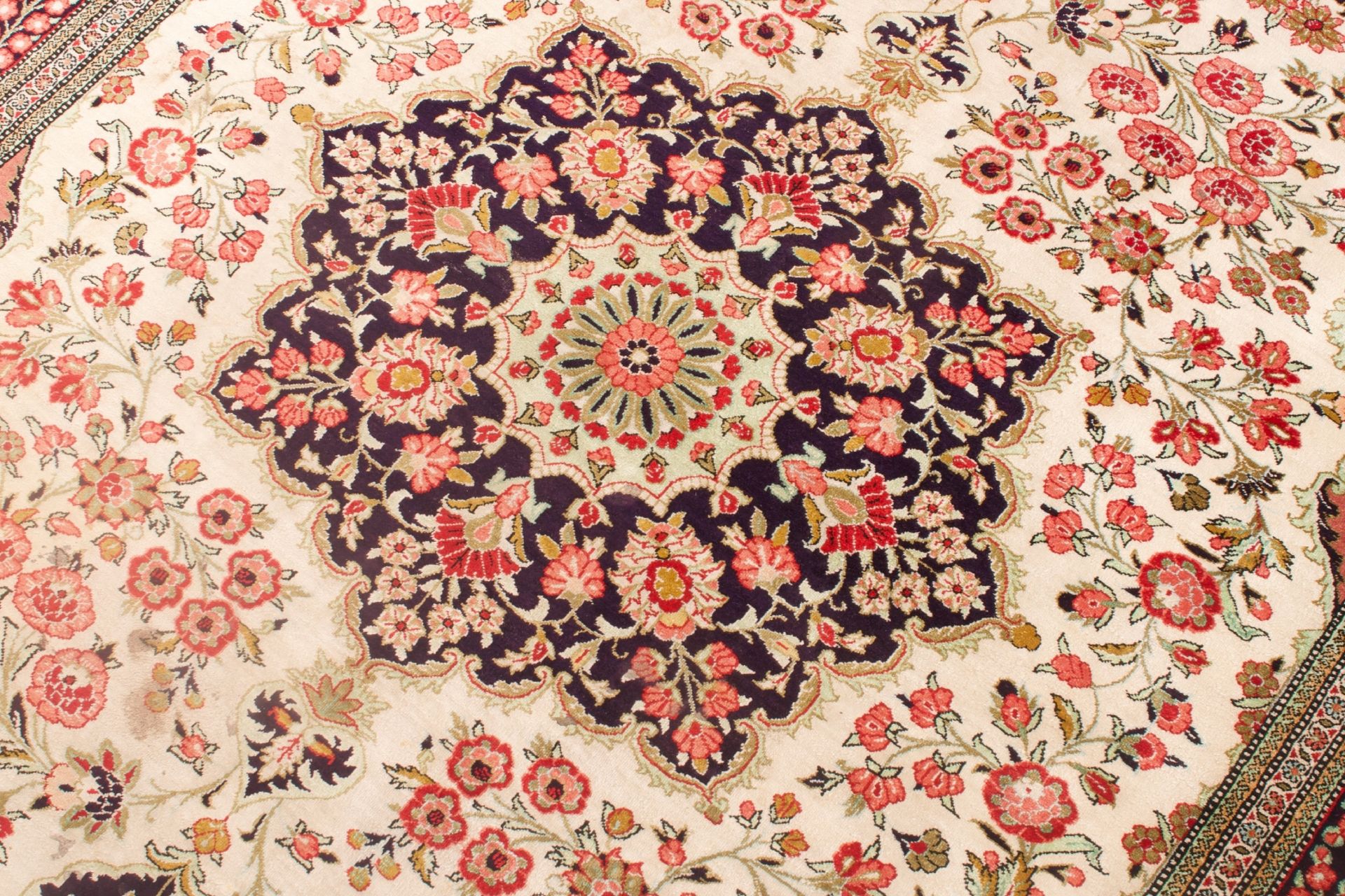 Ghom Seidenteppich Iran | Ghom silk carpet Iran - Bild 2 aus 5