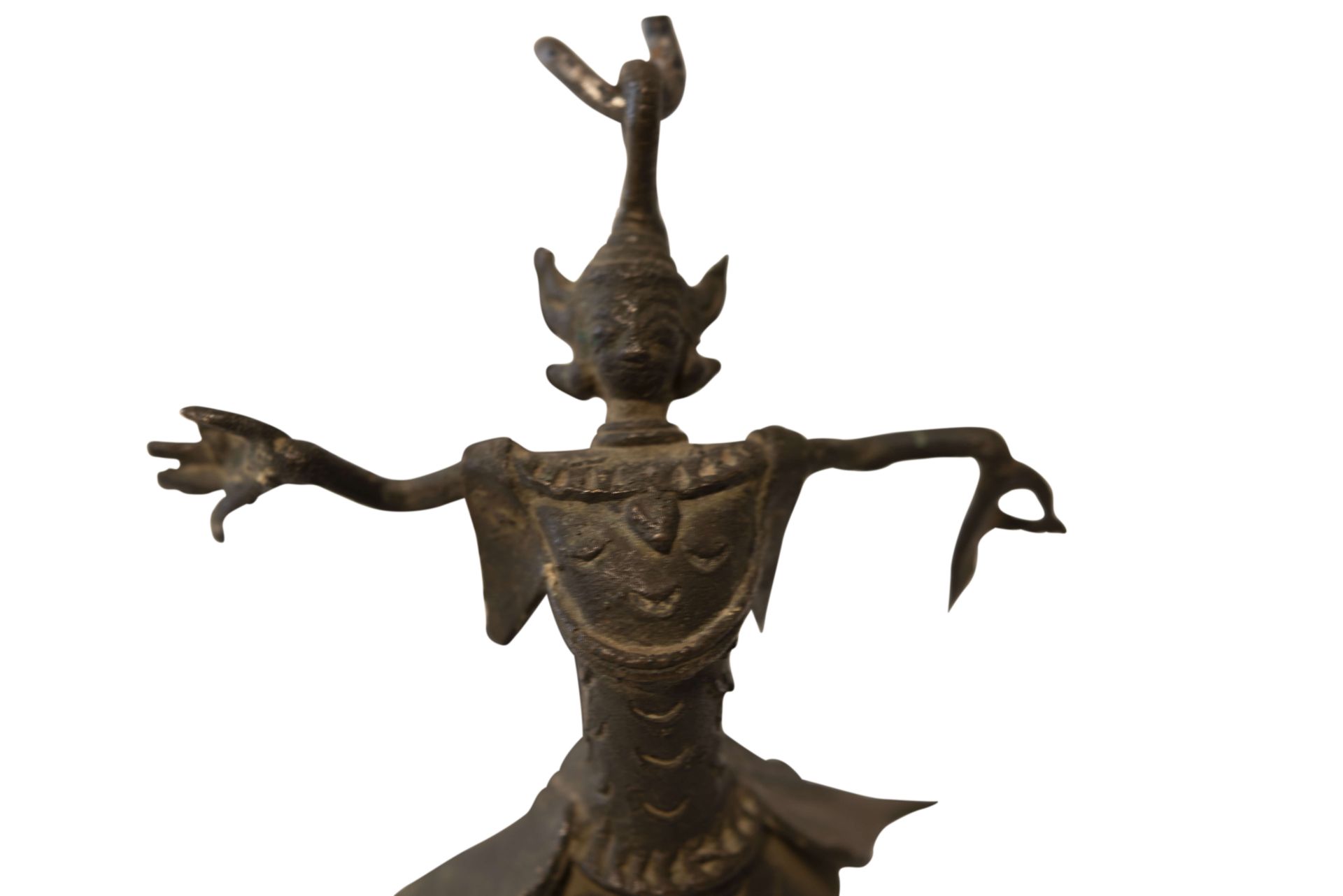 Hängende Asiatische Bronzefigur auf Holzsockel | Hanging Asian Bronze Figure on Wooden Base - Image 5 of 5