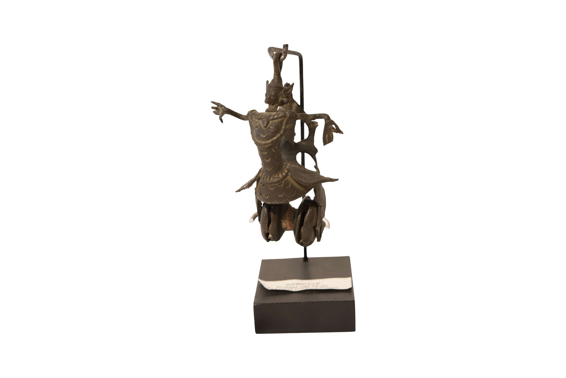 Hängende Asiatische Bronzefigur auf Holzsockel | Hanging Asian Bronze Figure on Wooden Base - Image 3 of 5