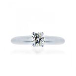 18kt. Weißgold 4-Zacken-Solitär Verlobungsring | 18kt. White gold 4 prong Solitaire Engagement Ring