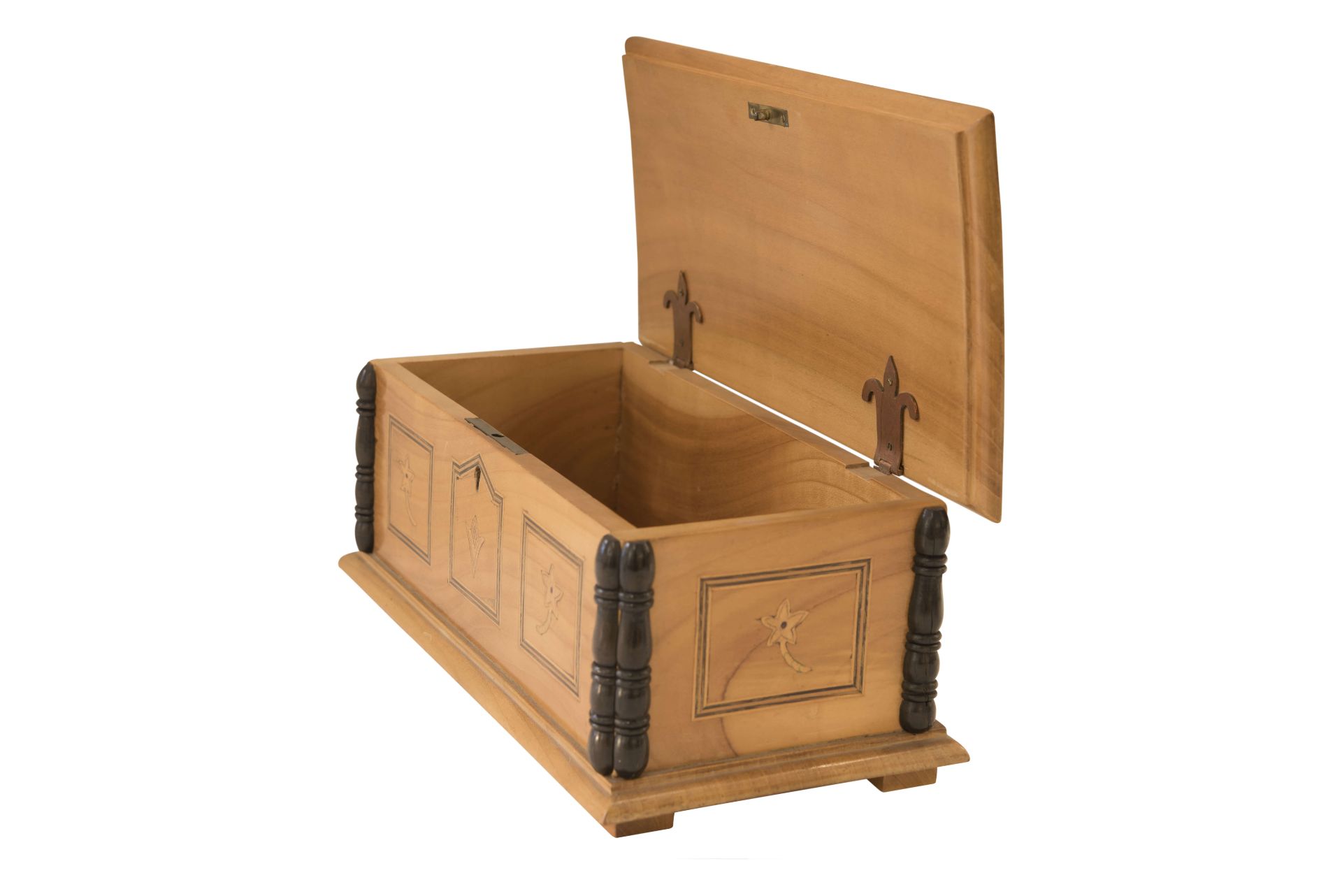 Verschließbare Holzschatulle mit Verzierungen | Lockable Wooden Box with Decorations - Image 3 of 5