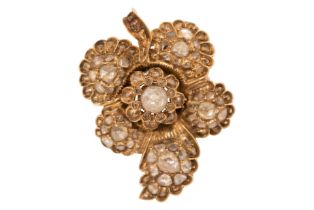 Anhänger GG mit Diamanten im Rosenschliff /Rauten|Pendant with Rose-Cut Diamonds