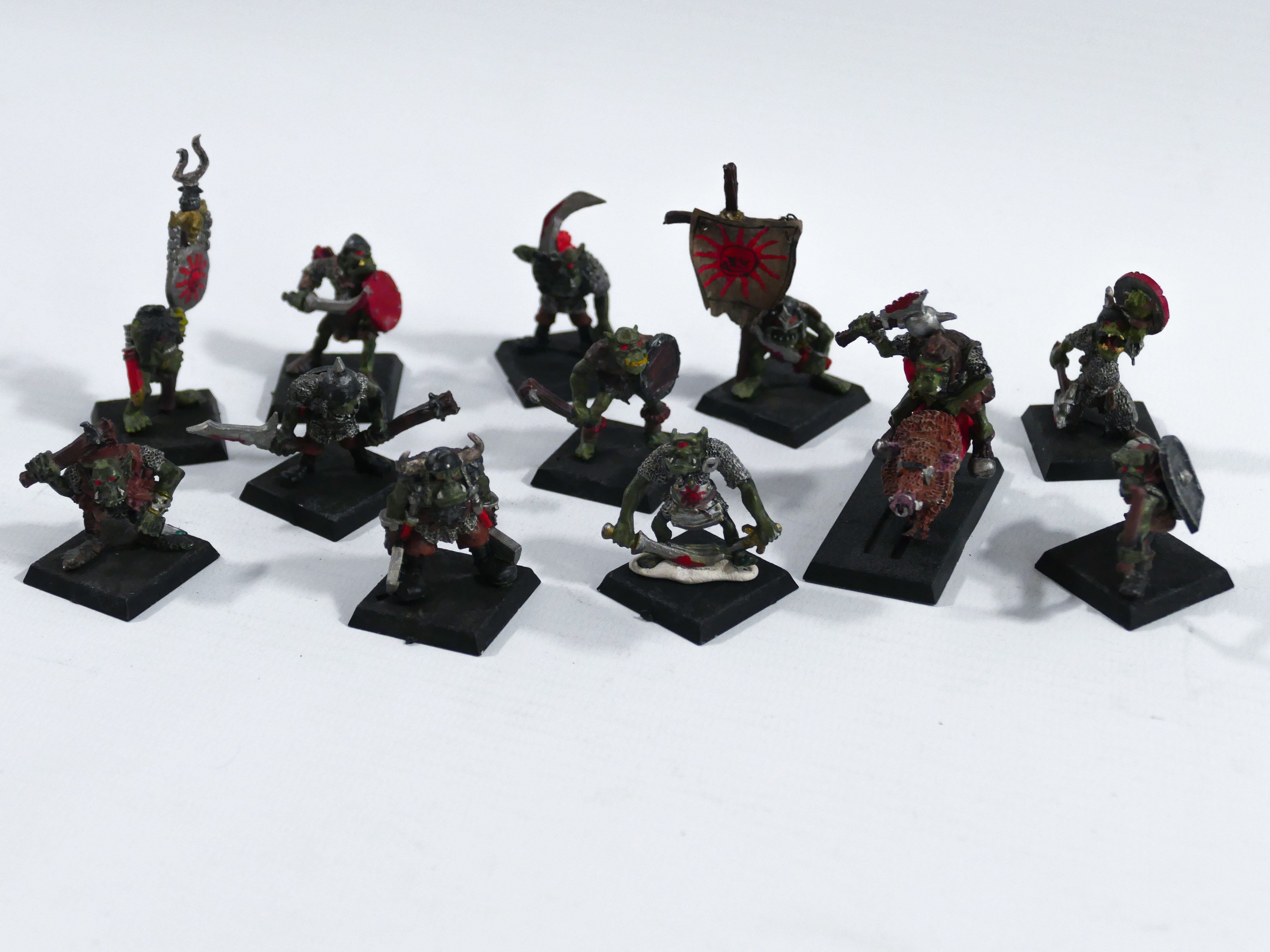 WARHAMMER FANTASY VINTAGE METAL ORC & GOBLIN MINIATURES LOT. GAMES WORKSHOP. 1980's / 1990's WARGAME