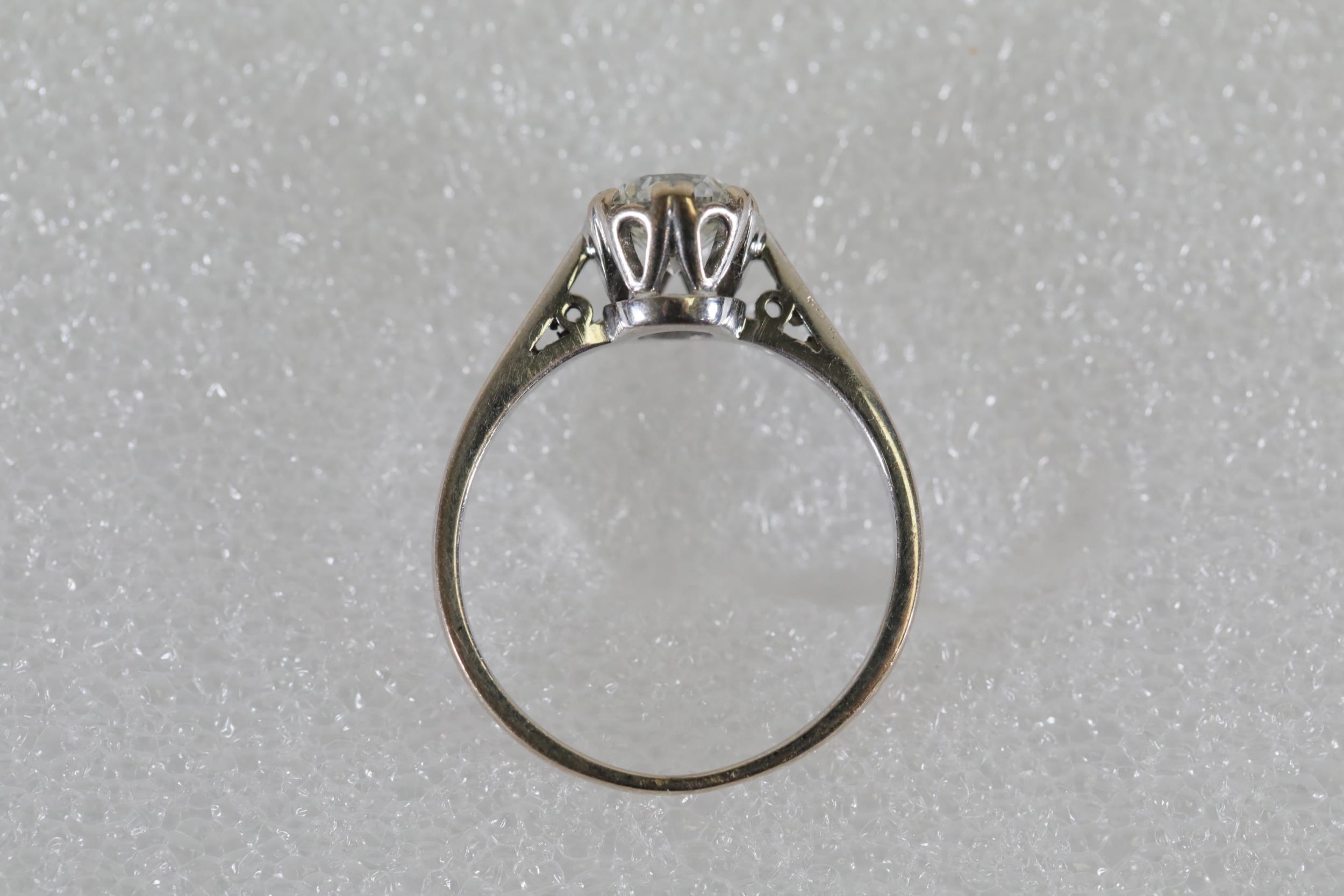 18CT White Gold and Diamond Ring - Image 3 of 8