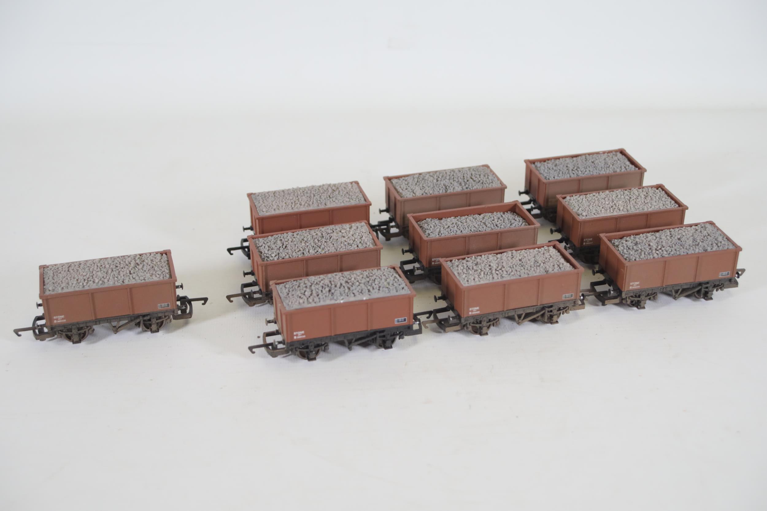 10 Hornby 26 Tonne Full Stone Carriers OO Gauge Goods Wagons