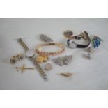 Small Collection of Costume Jewellery