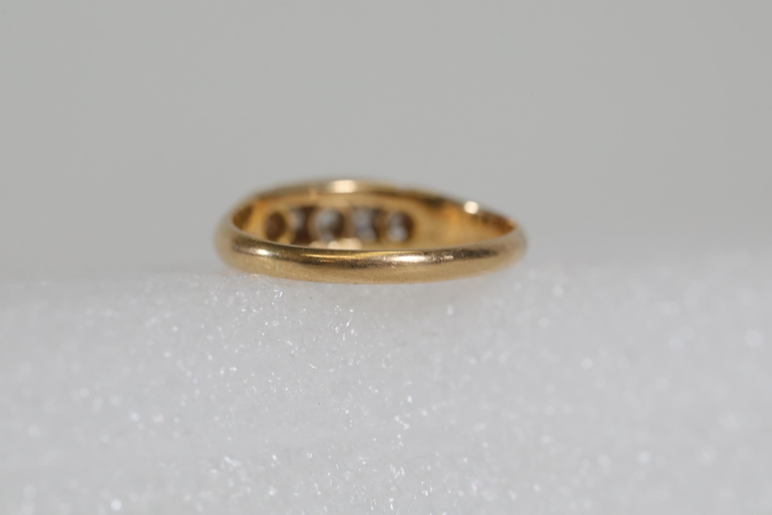 18ct Gold Diamond 5 set ring - Image 9 of 9