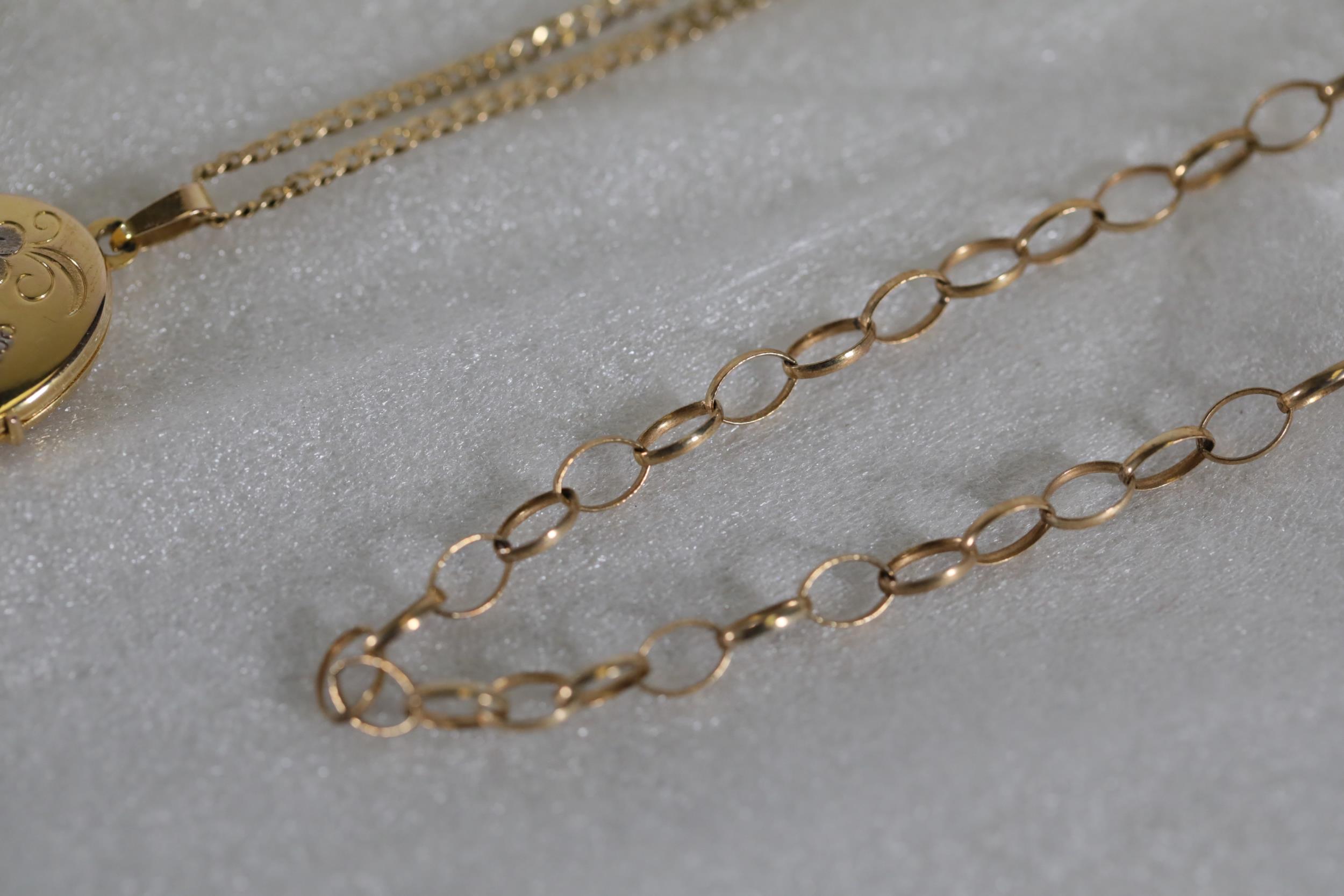 A Collection of  6 Various Gold Chains - Image 2 of 10