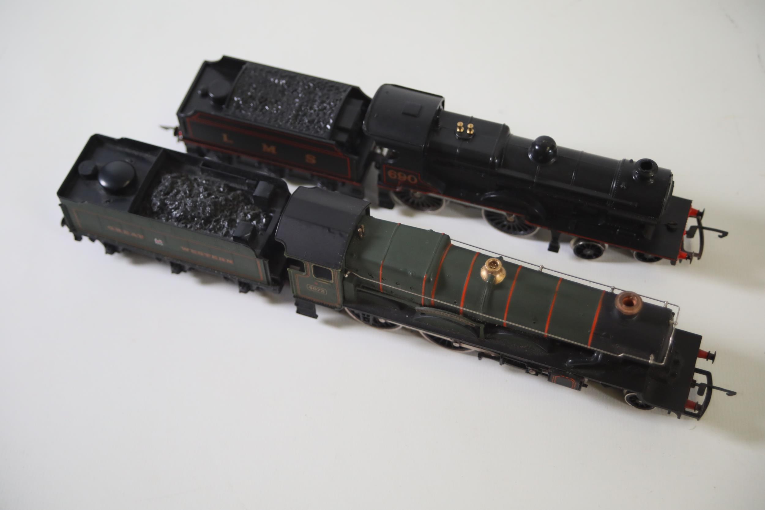 2 OO Gauge Locomotives 1 Hornby 1 Airfix LMS 690 Caerphilly Castle 4037 - Image 13 of 22