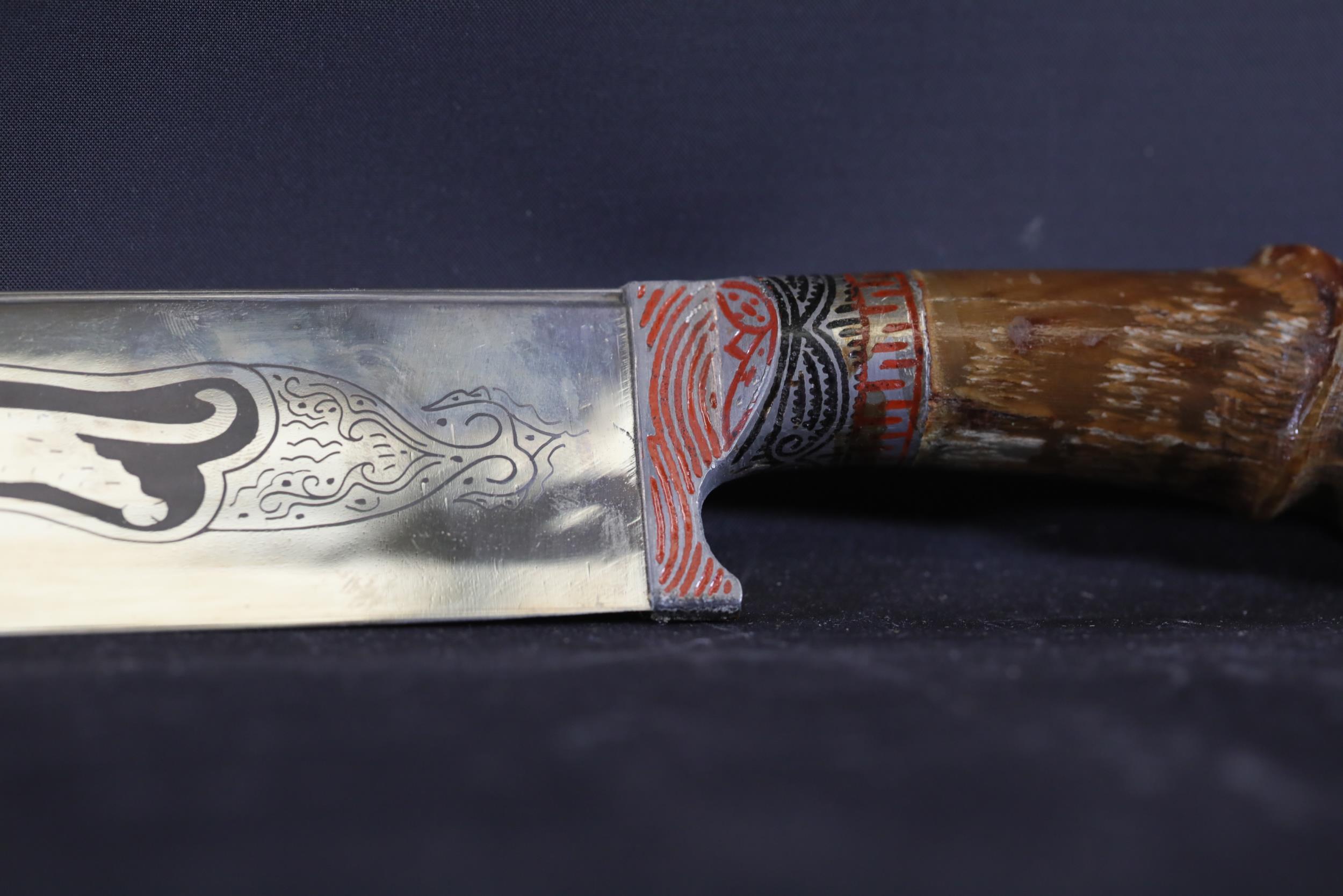 Ozbekiston Engraved Knife in good condition - Image 12 of 14
