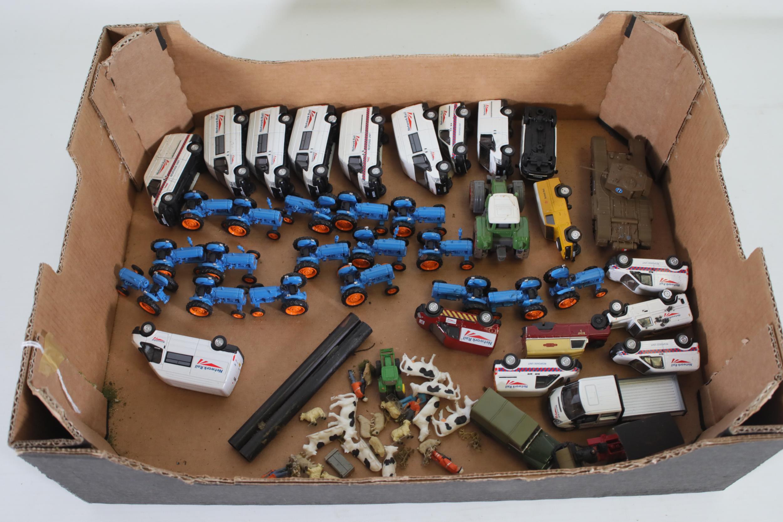 Train Enthusiast Layout Decorations and Transportation Vehicles - Image 3 of 8