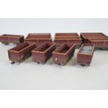 25x Bachmann 45 Tonne Box Body Mineral Wagons OO Gauge