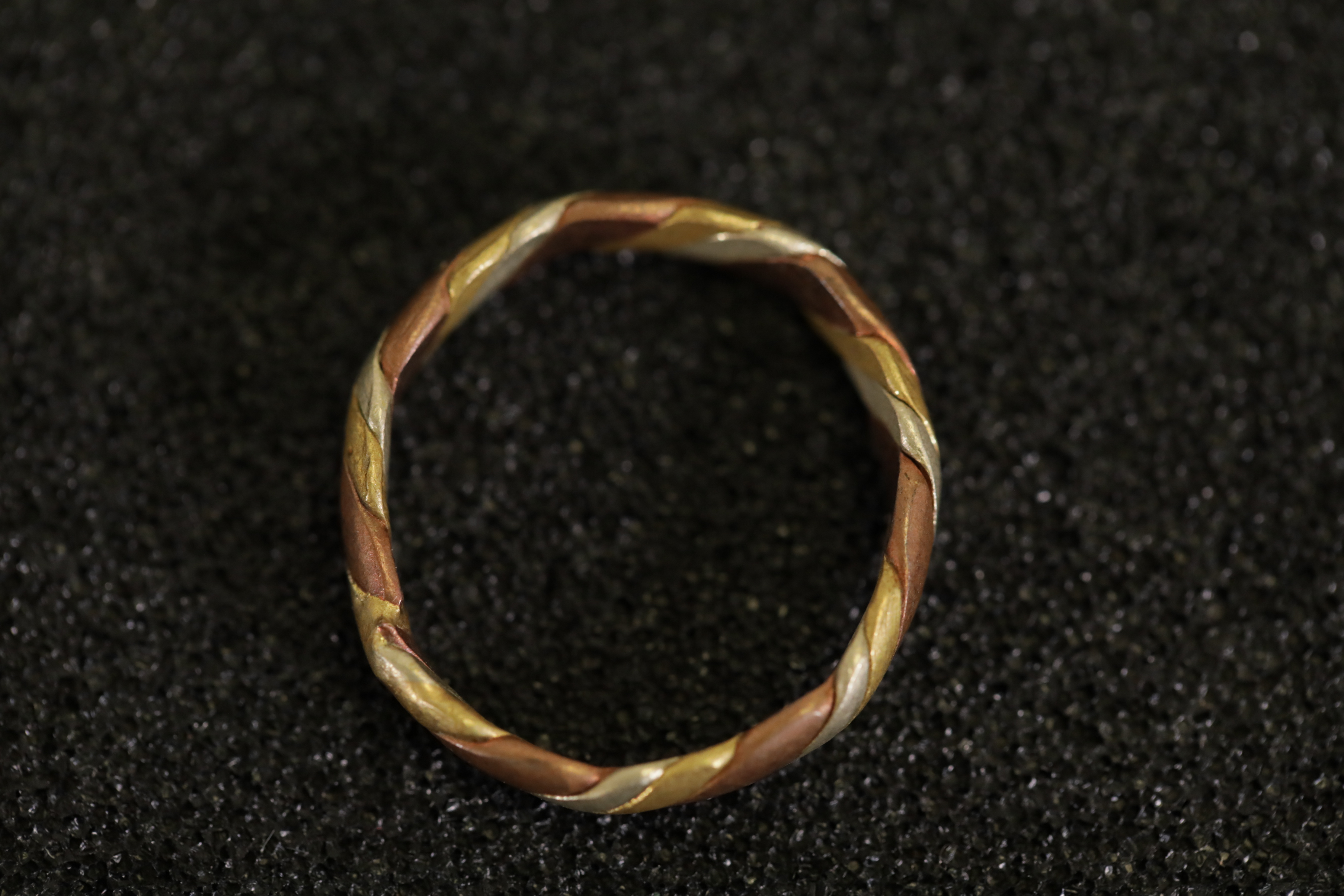 3 Metal Twist Ring of Age - Image 8 of 10