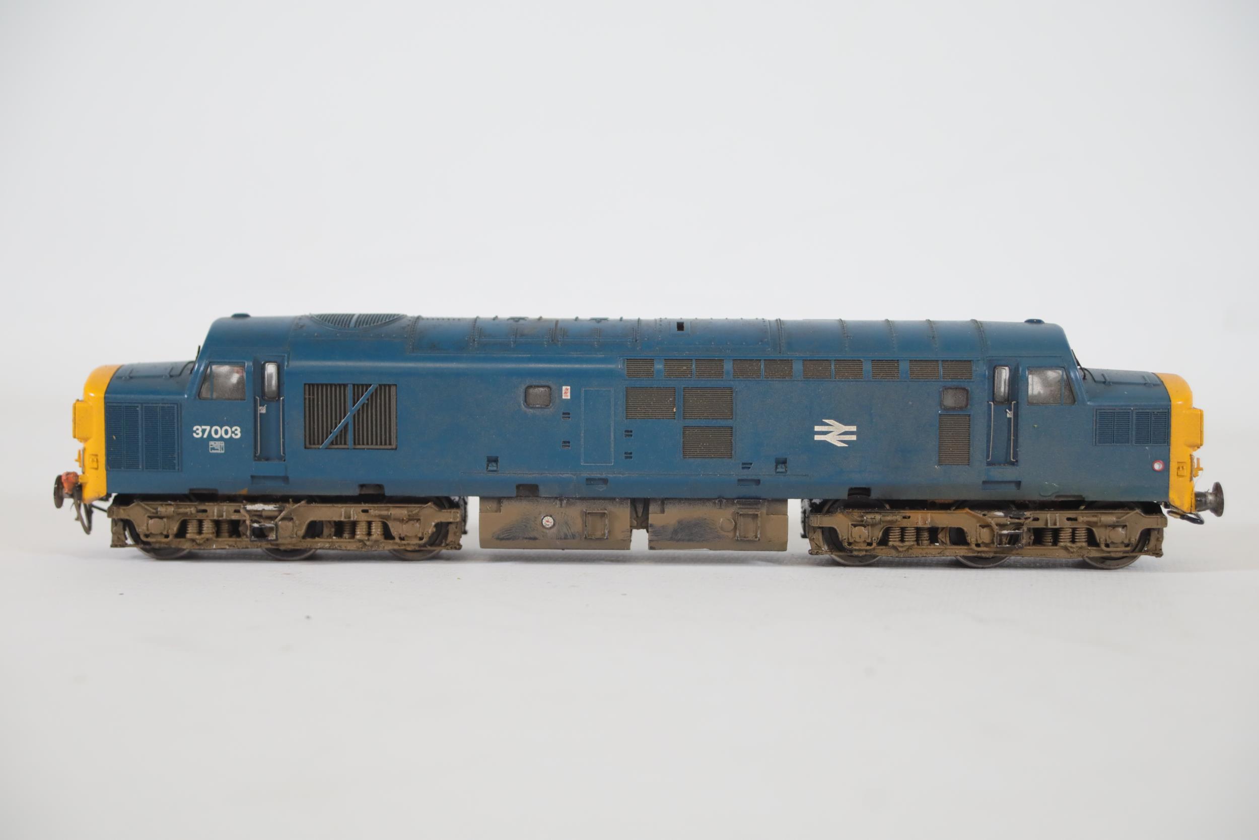 Bachmann BR Blue Class 37 37003 OO Gauge Locomotive - Image 2 of 8