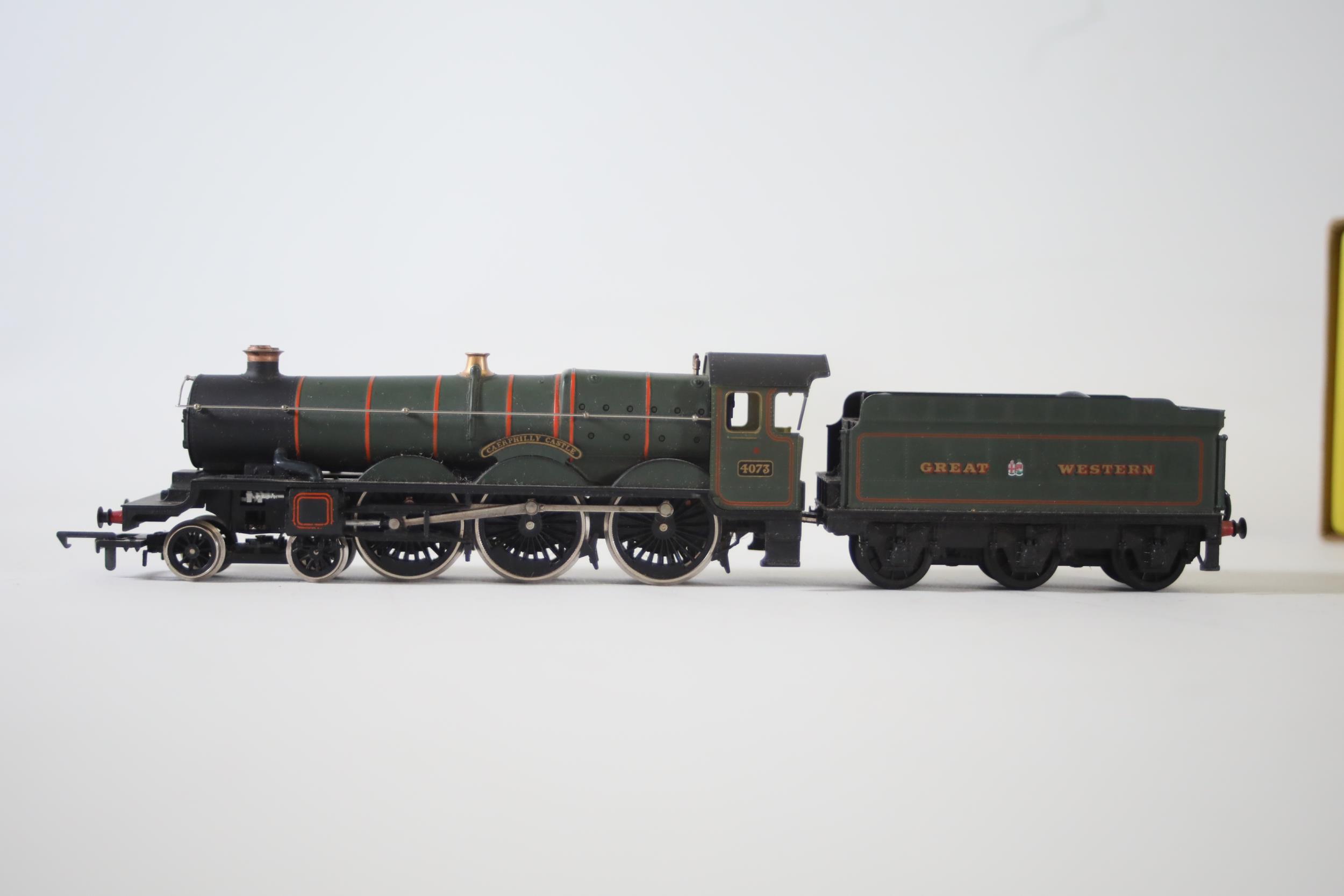 2 OO Gauge Locomotives 1 Hornby 1 Airfix LMS 690 Caerphilly Castle 4037 - Image 7 of 22