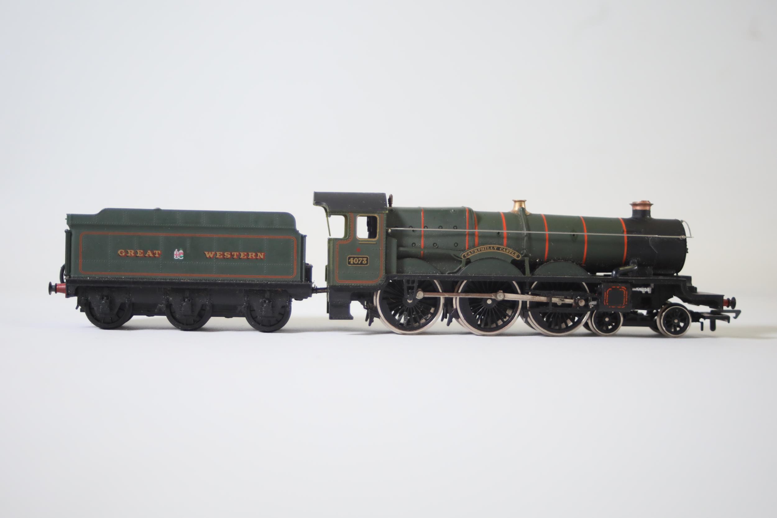 2 OO Gauge Locomotives 1 Hornby 1 Airfix LMS 690 Caerphilly Castle 4037 - Image 9 of 22