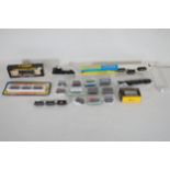 N Gauge Goods Transport Wagons x24 and a Coach