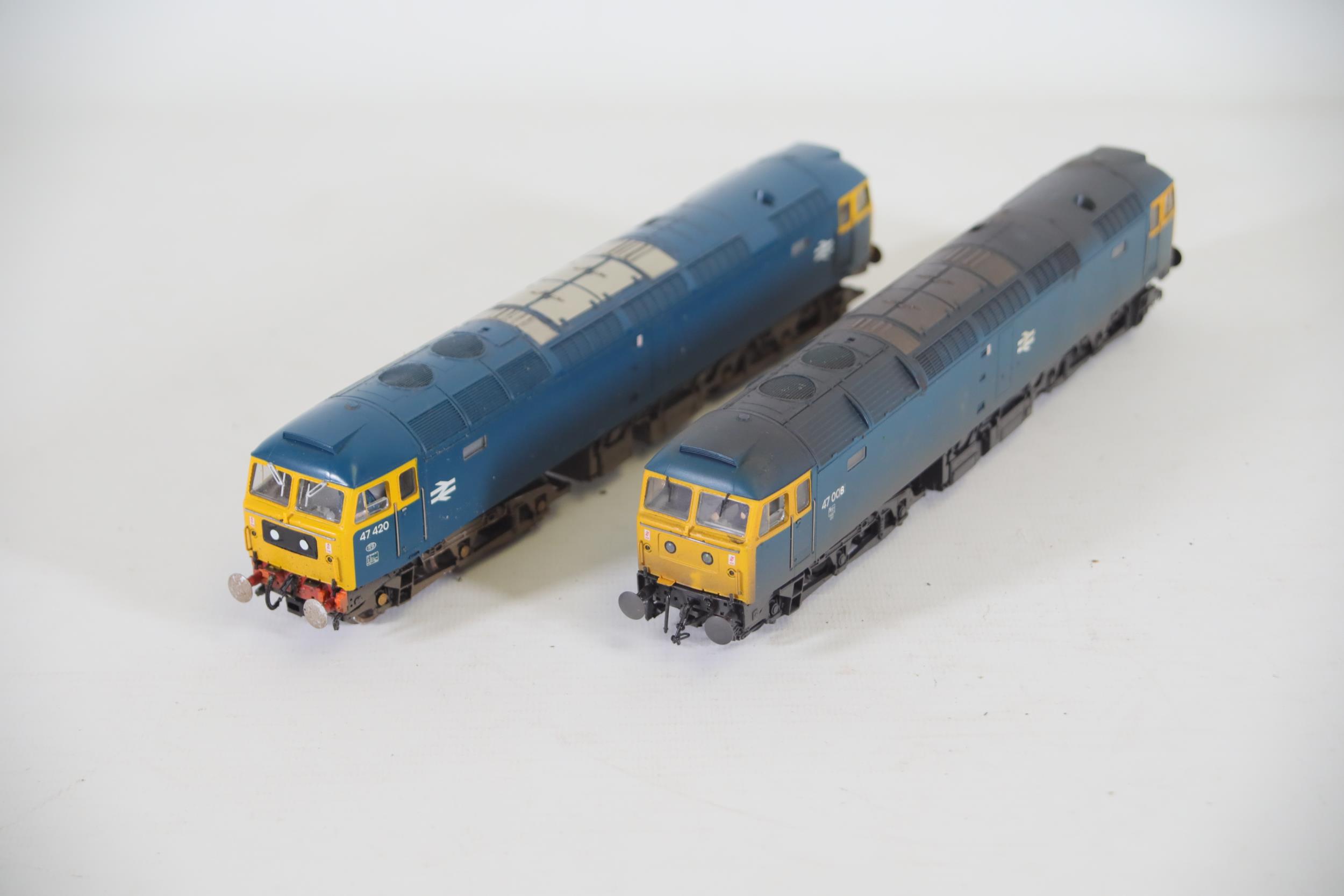 2 Bachmann OO Gauge Locomotives Class 47 BR Blue 47420 and 47008 - Image 5 of 8