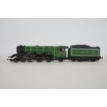 2 Hornby Locomotives Flying Scotsman Green LNER OO Gauge