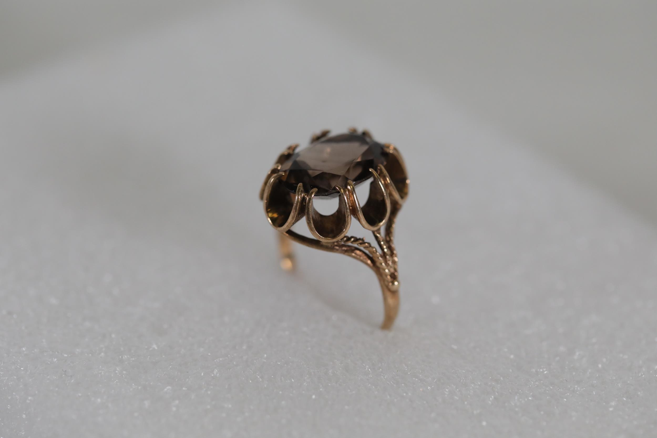 9ct Gold ring - Image 6 of 7