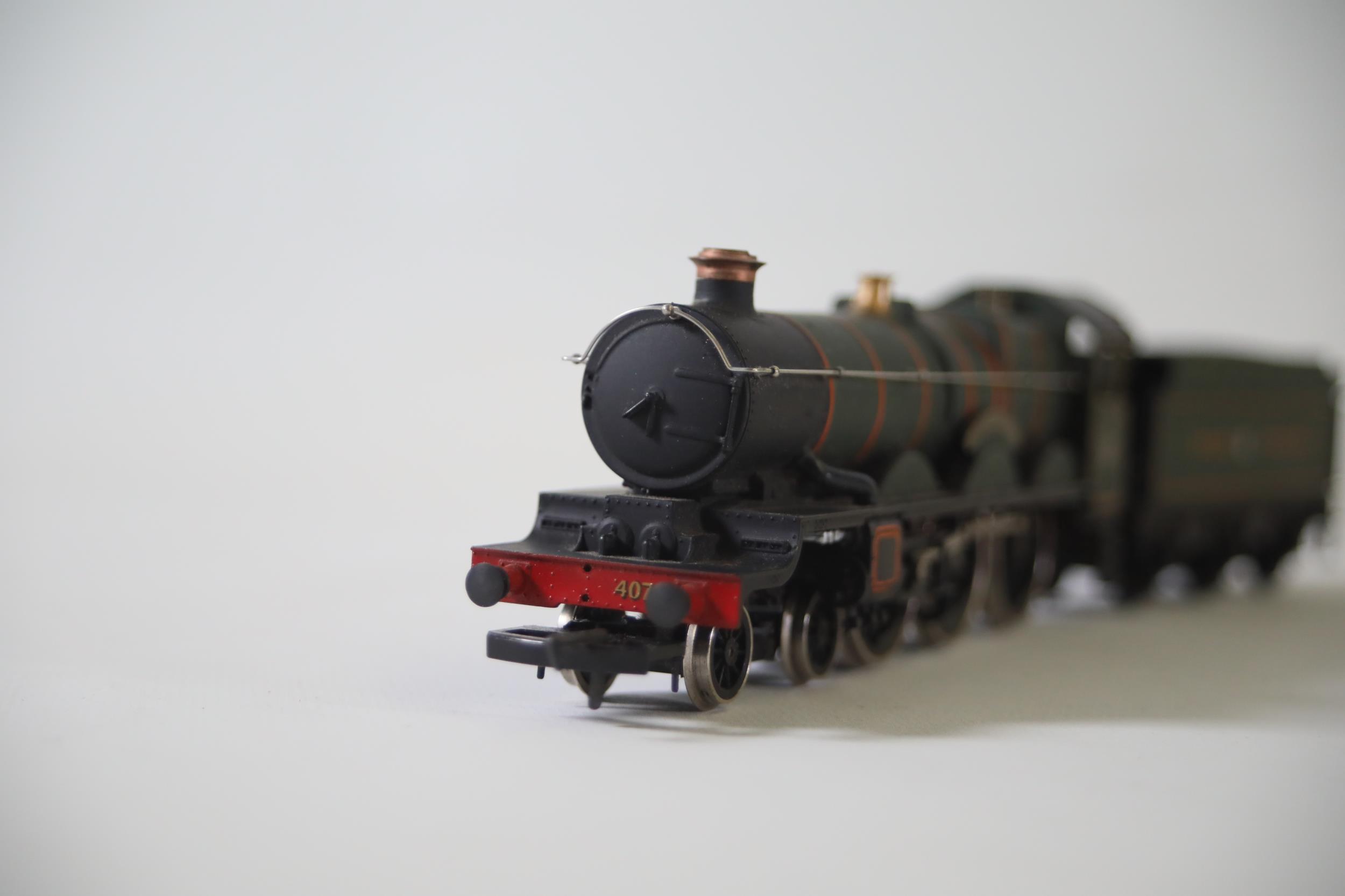 2 OO Gauge Locomotives 1 Hornby 1 Airfix LMS 690 Caerphilly Castle 4037 - Image 8 of 22