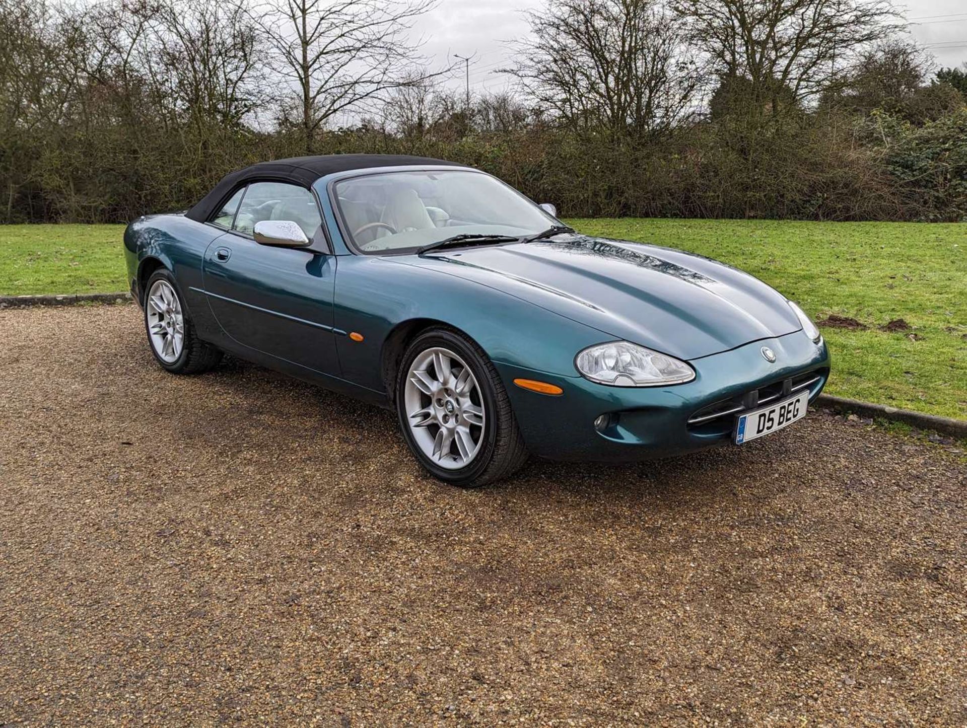 1997 JAGUAR XK8 4.0 CONVERTIBLE AUTO - Image 13 of 30