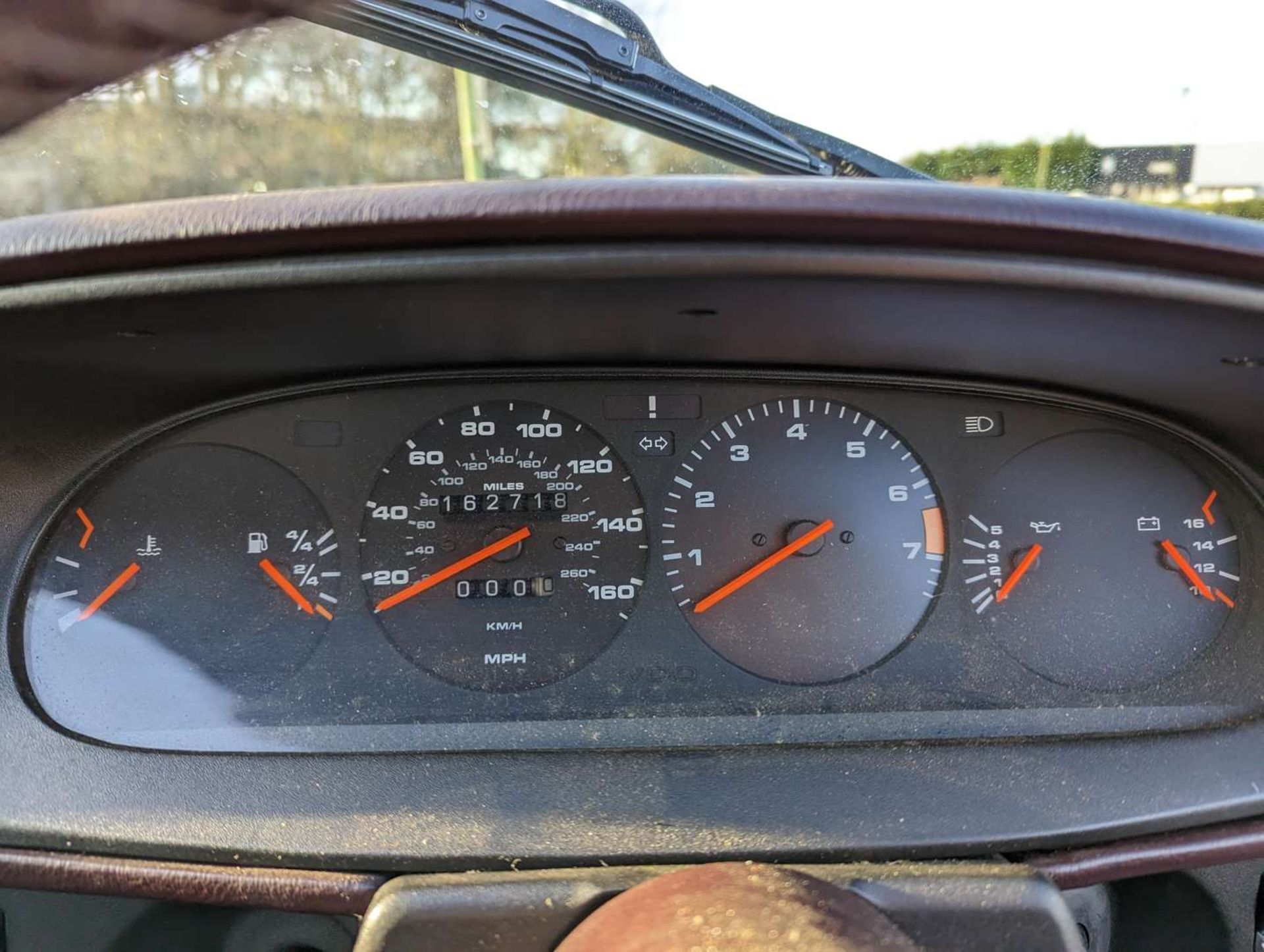 1988 PORSCHE 944 COUPE&nbsp; - Image 20 of 30