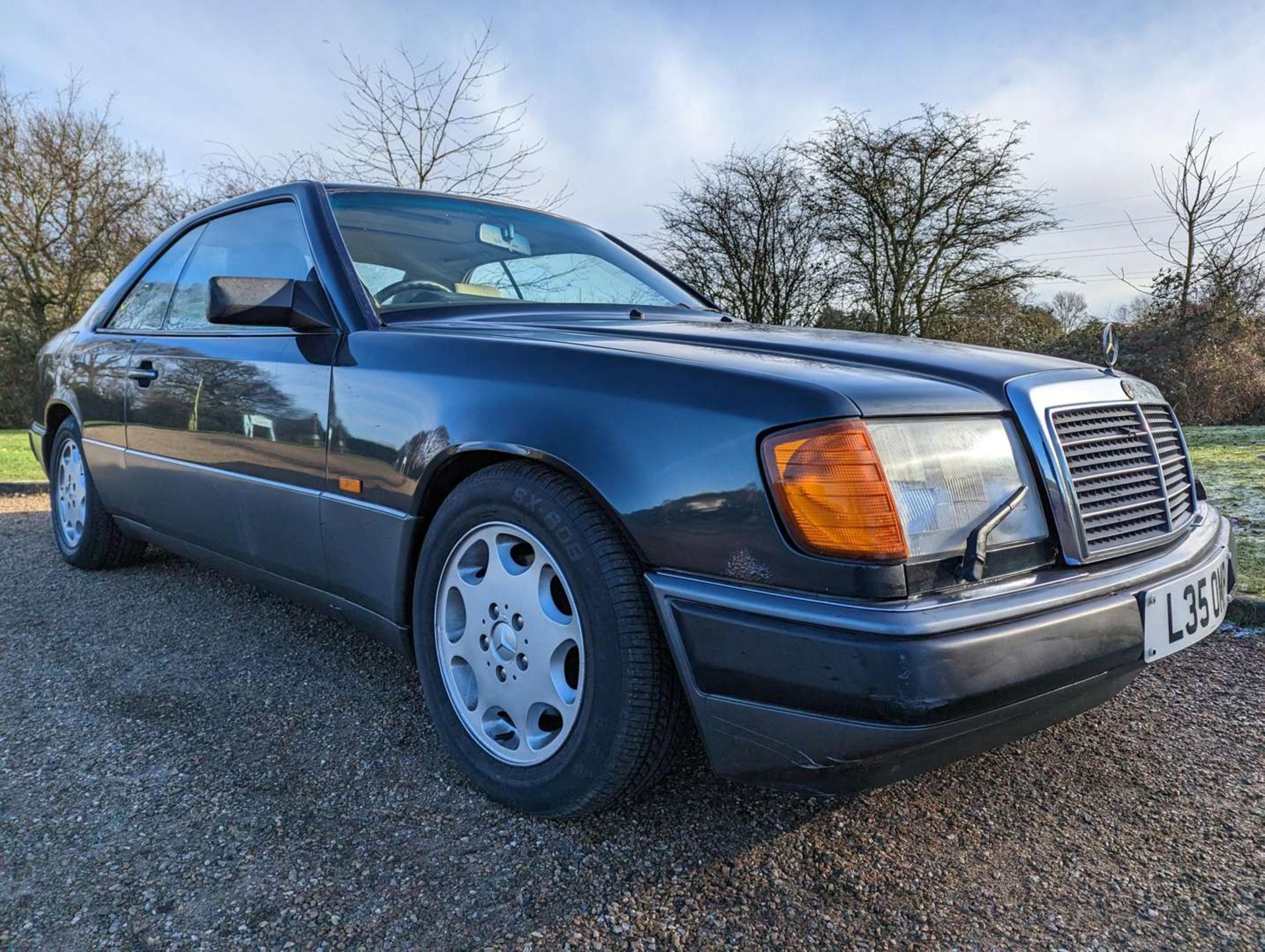 1993 MERCEDES W124 320 CE AUTO - Image 9 of 30