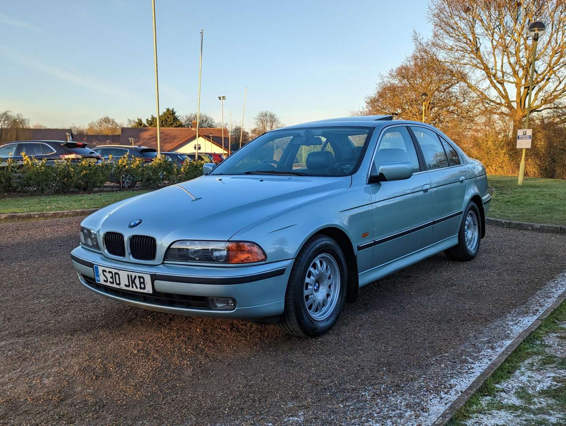 1998 BMW 523I SE AUTO - Image 3 of 30