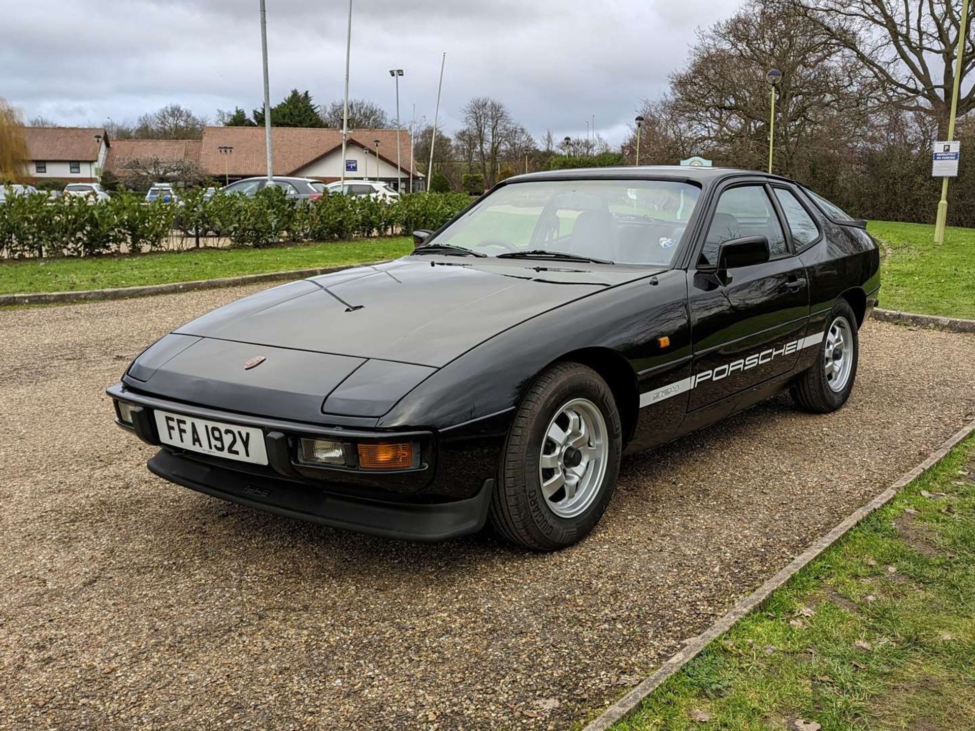 1982 PORSCHE 924 - Image 3 of 30