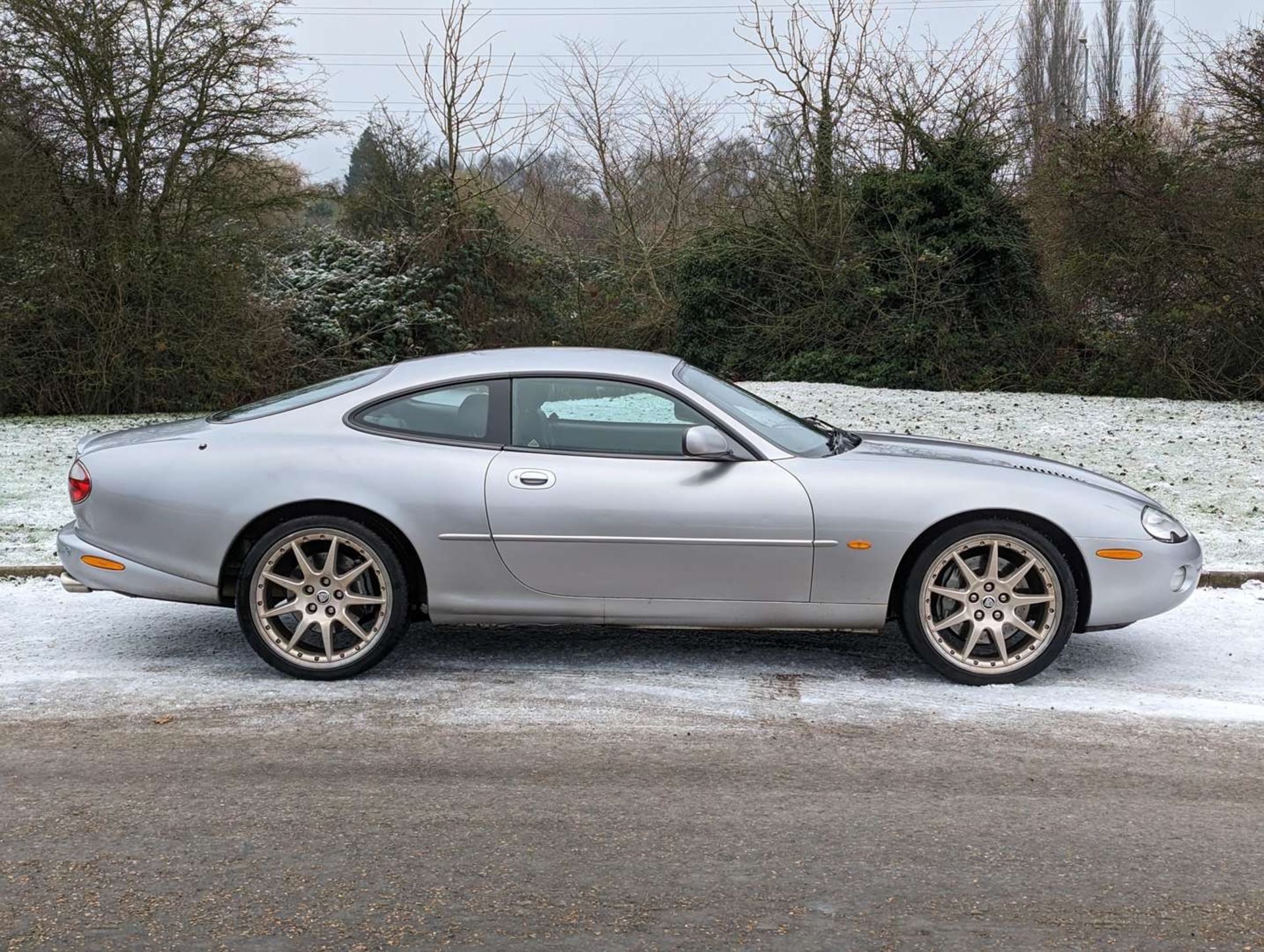 2001 JAGUAR XKR 4.0 AUTO - Image 8 of 25