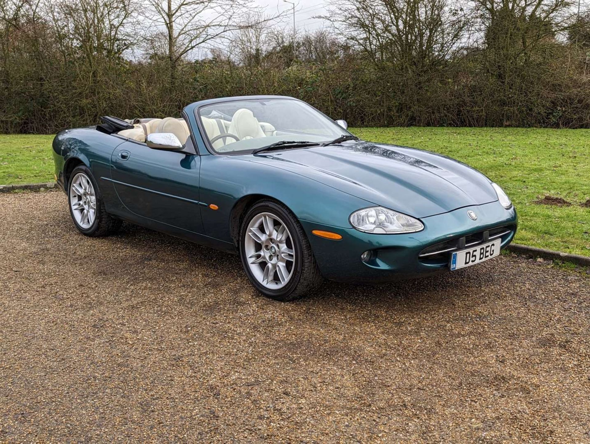 1997 JAGUAR XK8 4.0 CONVERTIBLE AUTO