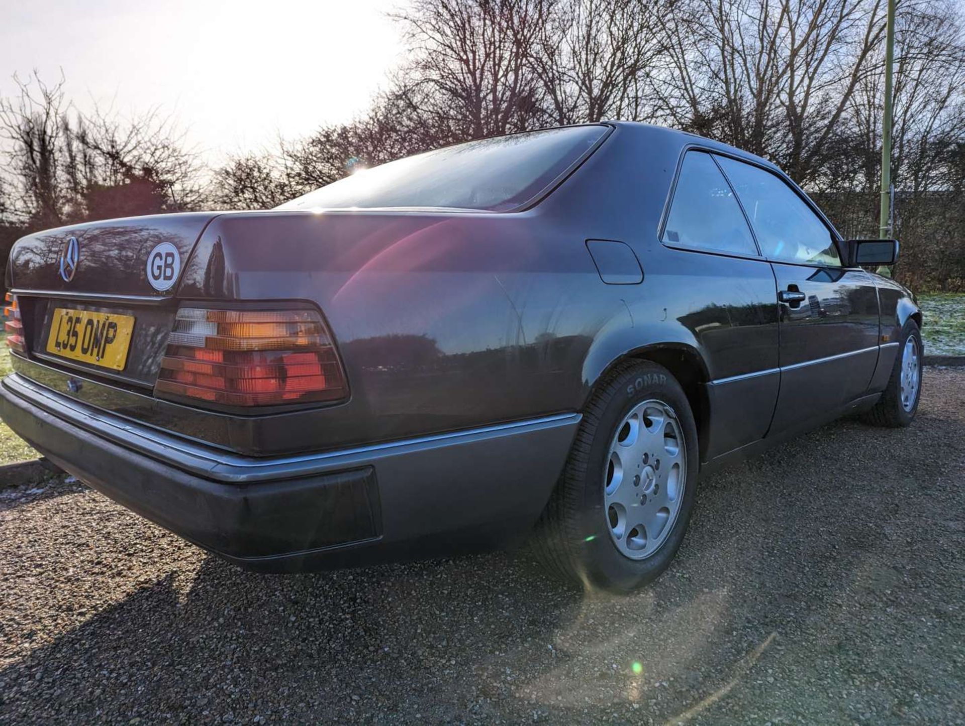 1993 MERCEDES W124 320 CE AUTO - Image 10 of 30