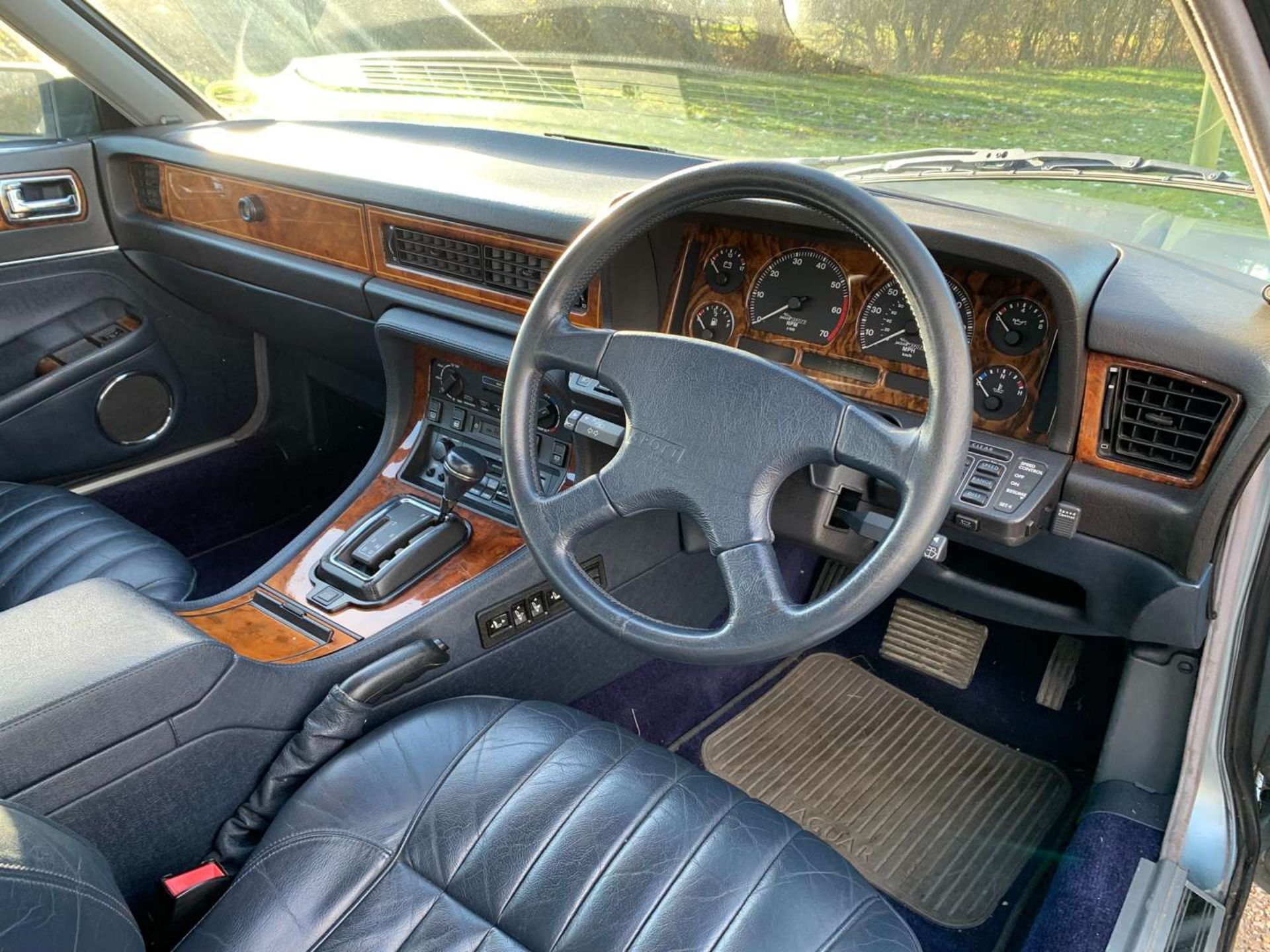 1992 JAGUAR XJR 4.0 - Image 14 of 28