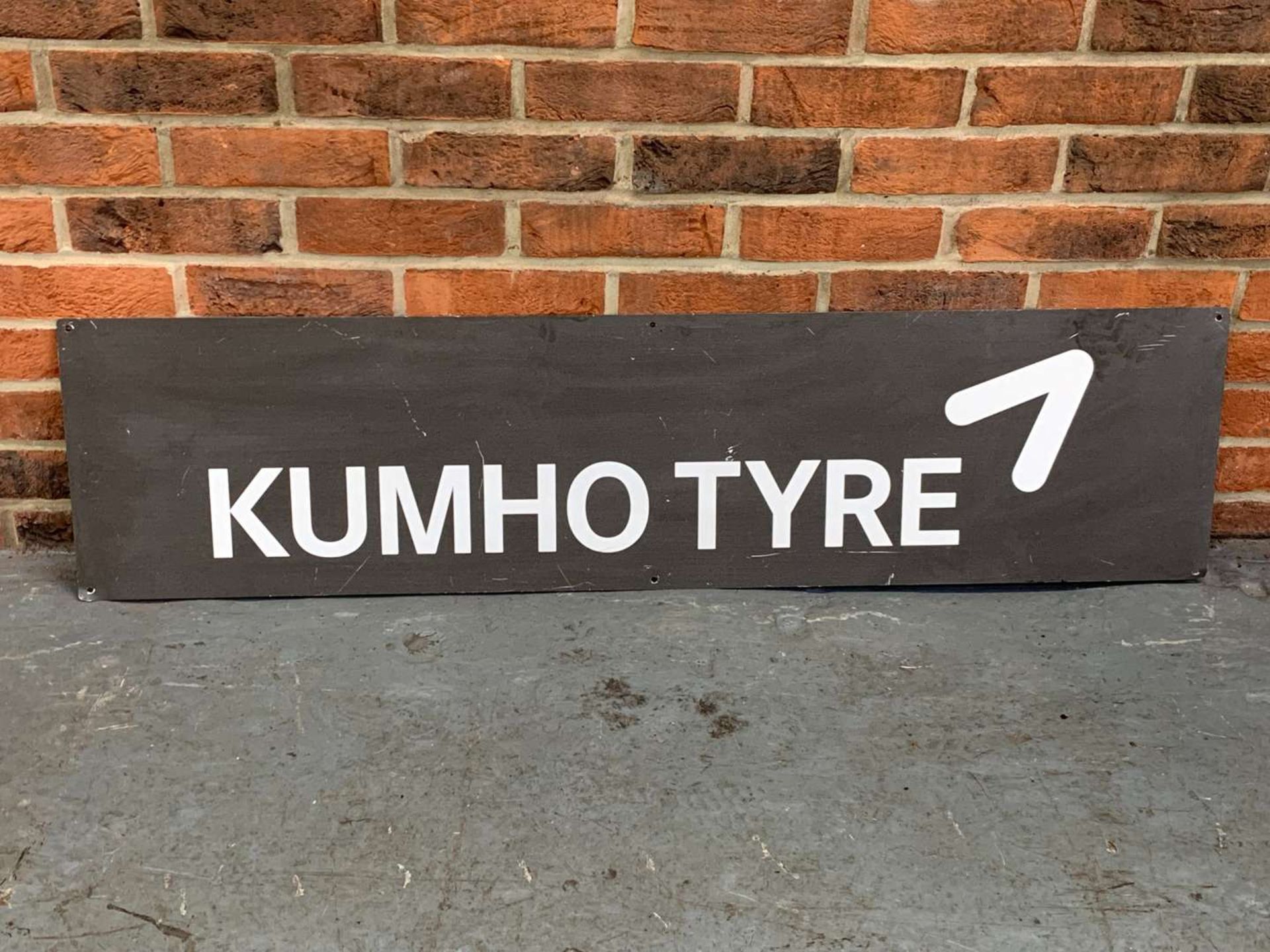 Aluminium KUMHO Tyre's Sign&nbsp;