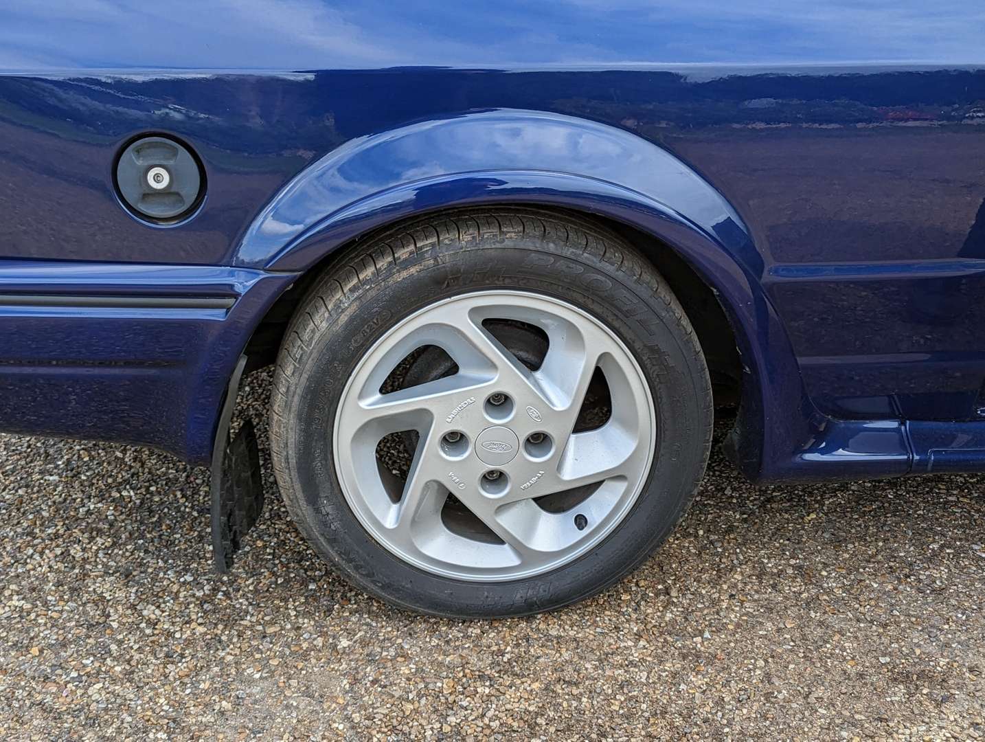 1990 FORD ESCORT XR3I CONVERTIBLE SE500 - Image 11 of 29