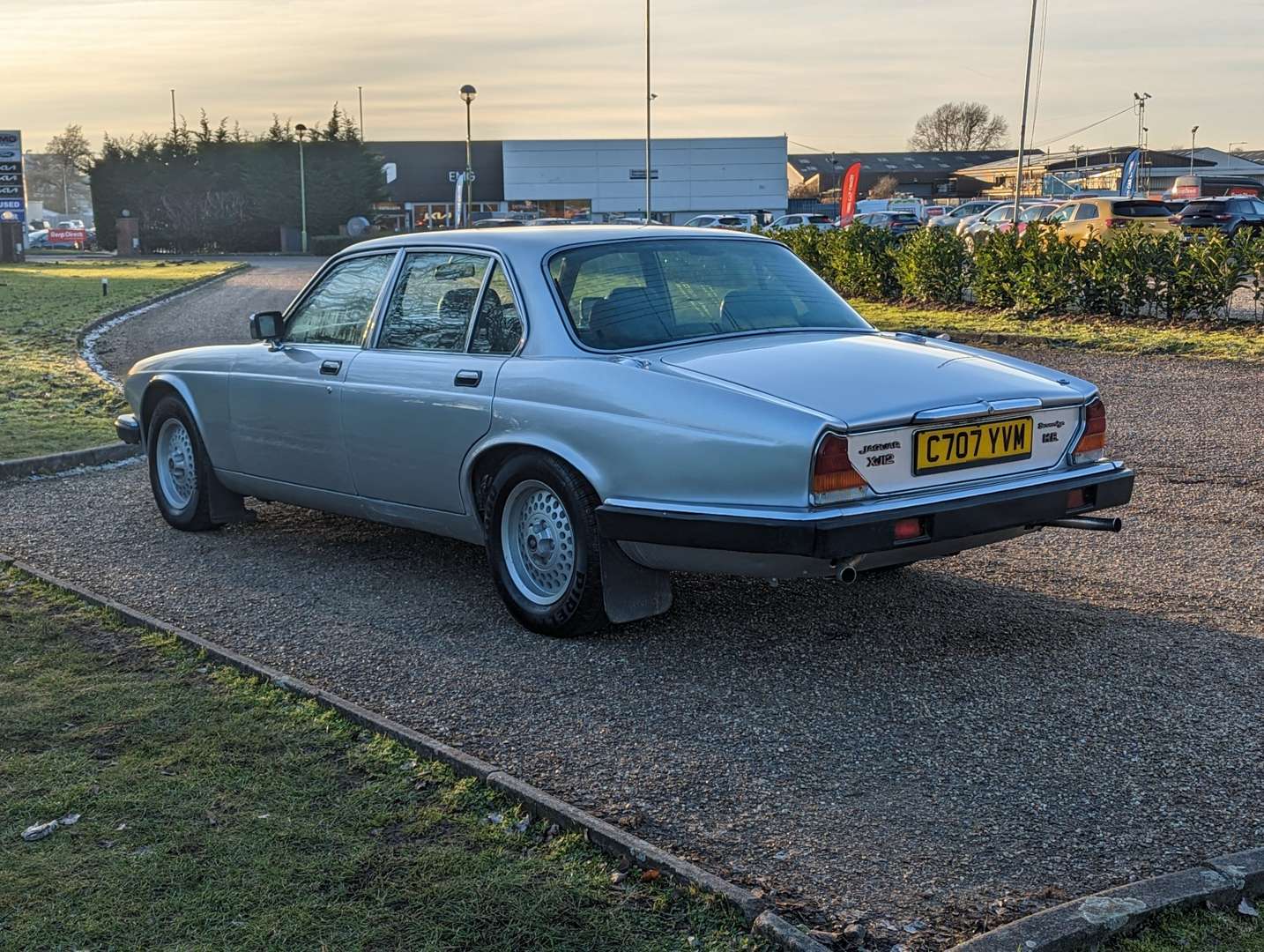 1985 JAGUAR SOVEREIGN 5.3 V12 HE AUTO SERIES III - Image 5 of 30