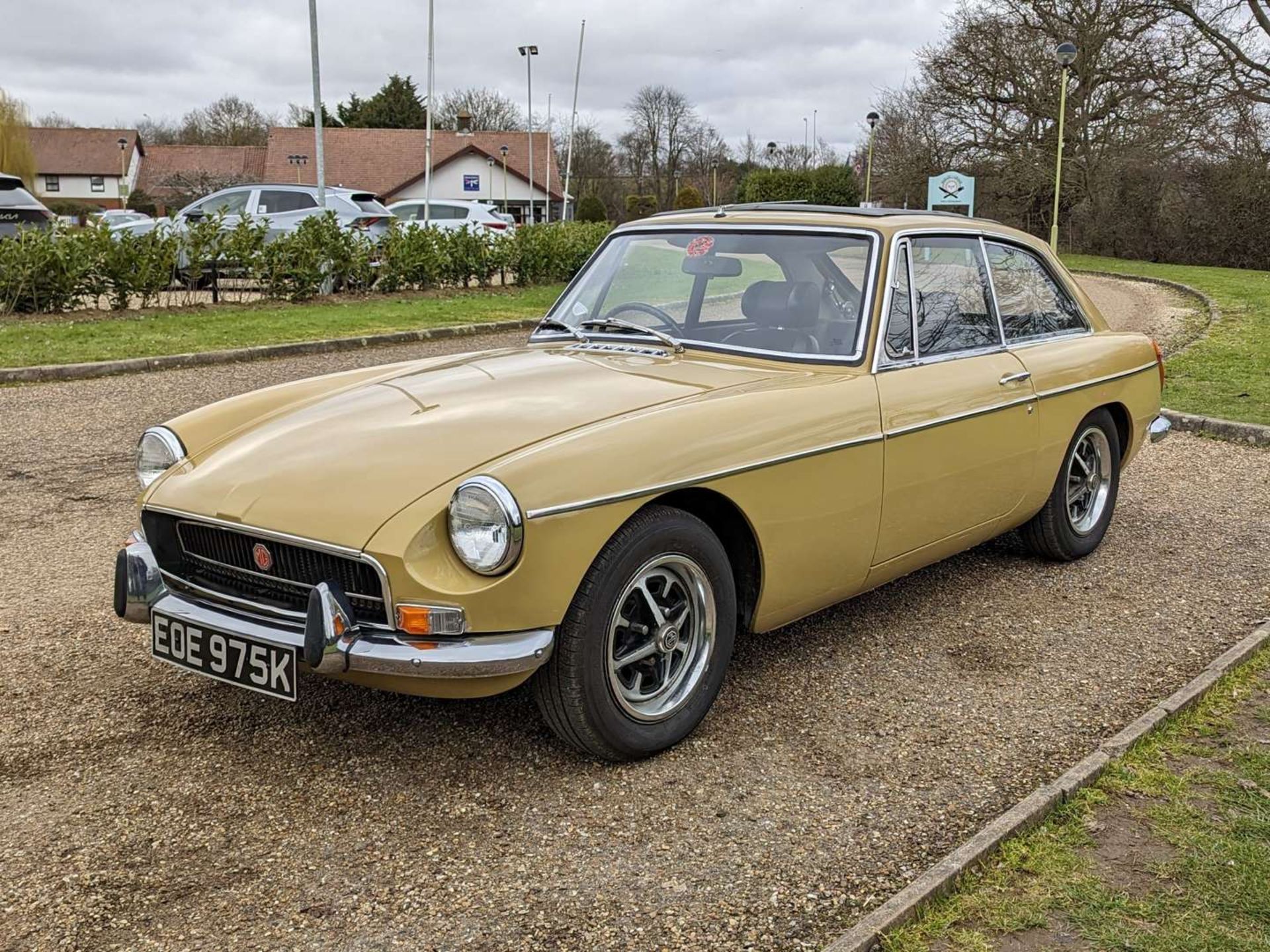 1972 MG B GT AUTO - Image 3 of 30