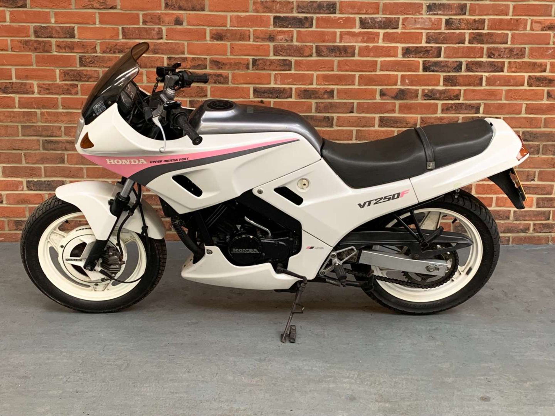 1986 HONDA VT 250F SPECIAL EDITION&nbsp; - Image 2 of 18