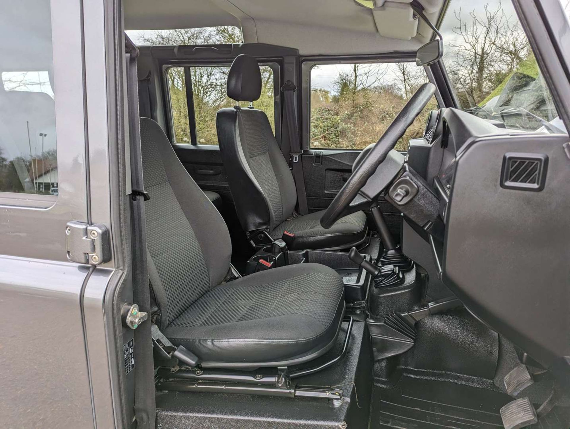 2014 LAND ROVER DEFENDER 110 COUNTY TD - Image 18 of 30