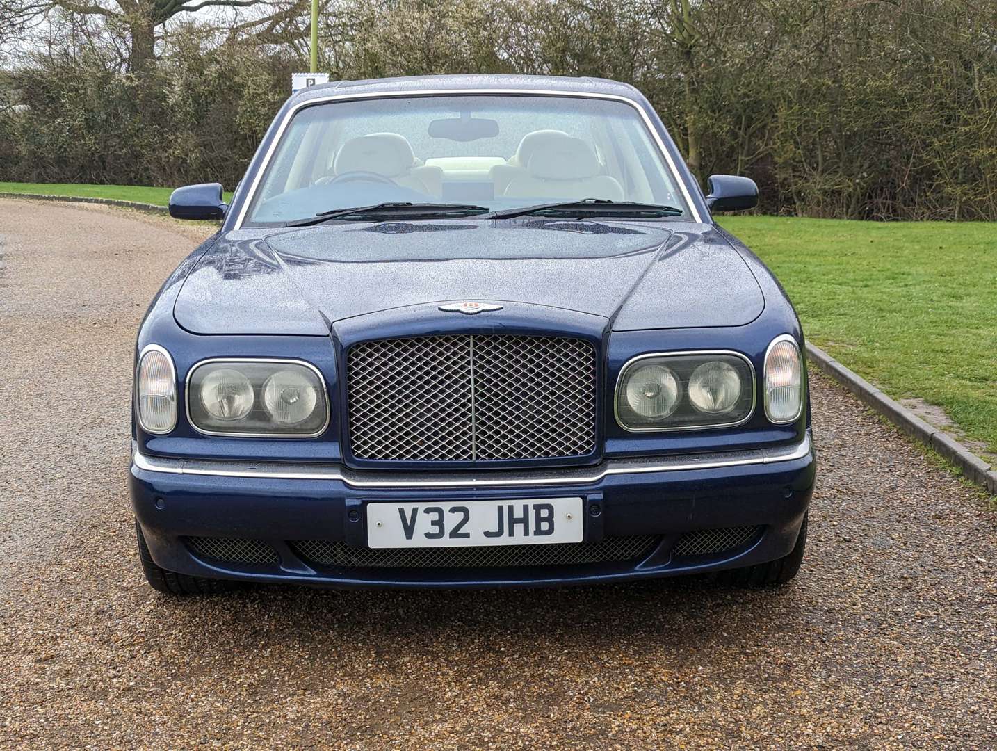 2000 BENTLEY ARNAGE RED LABEL AUTO - Image 2 of 28