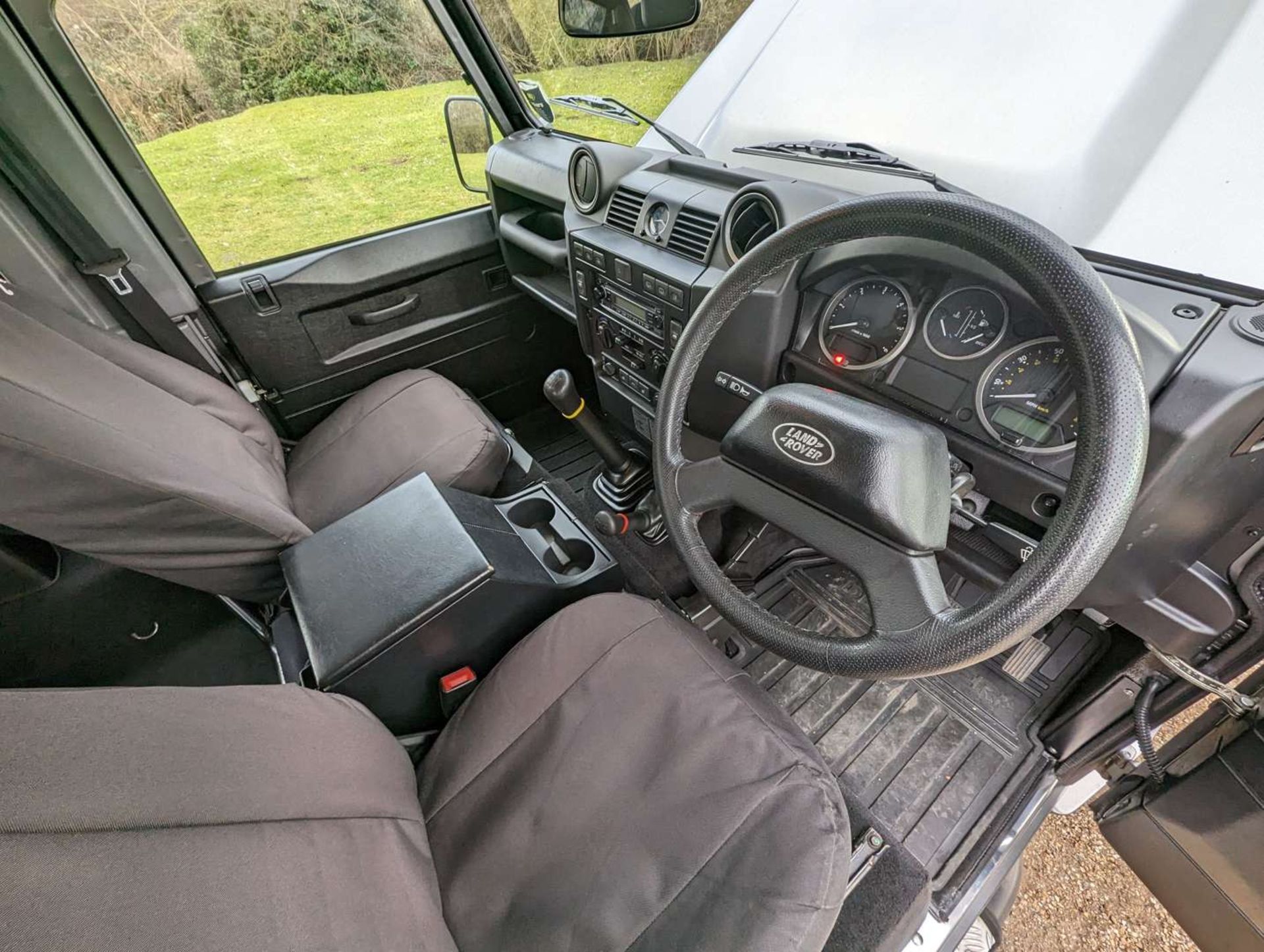 2008 LAND ROVER DEFENDER 90 XS SW SWB - Image 18 of 30