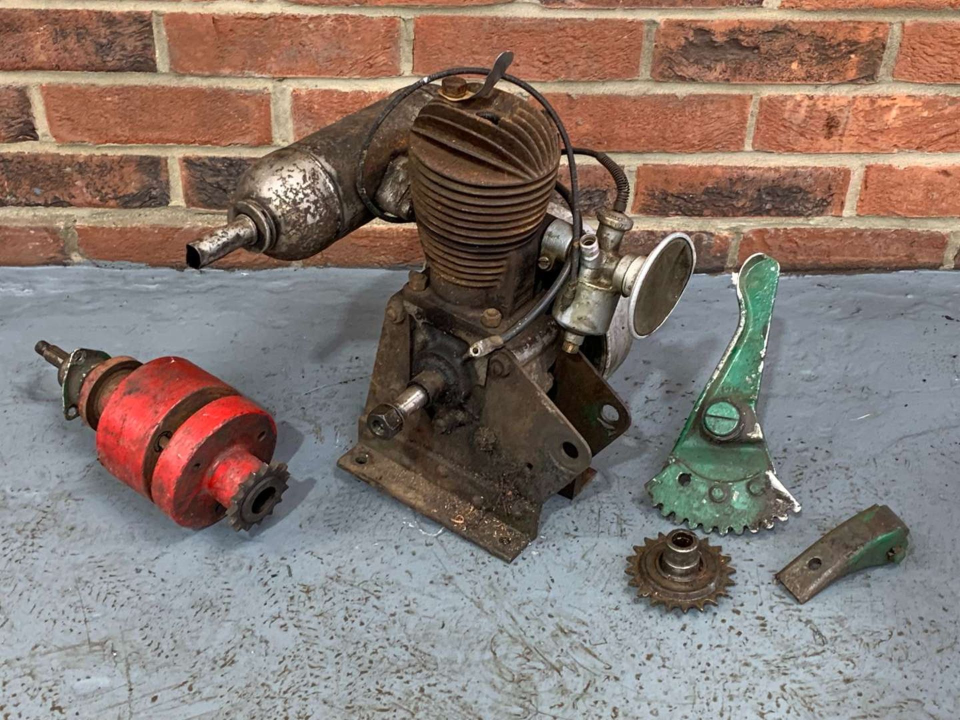 Vintage Villiers Engine and Attachments&nbsp; - Image 3 of 3