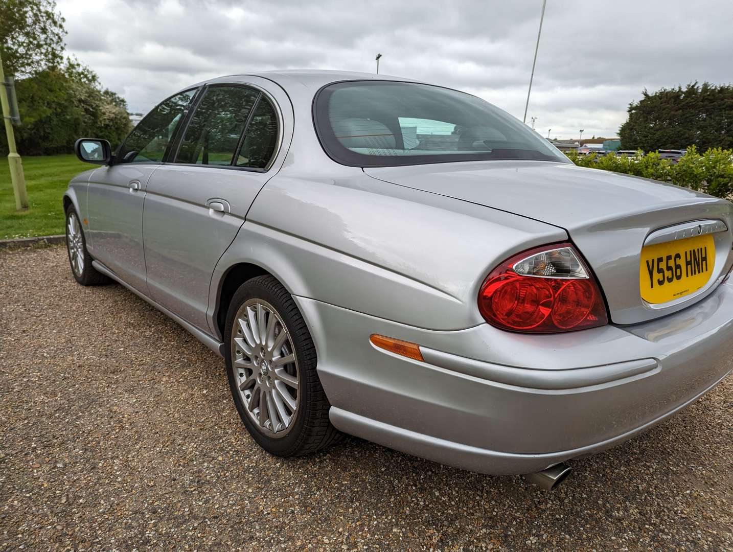 2001 JAGUAR S-TYPE 4.0 V8 AUTO - Image 24 of 56