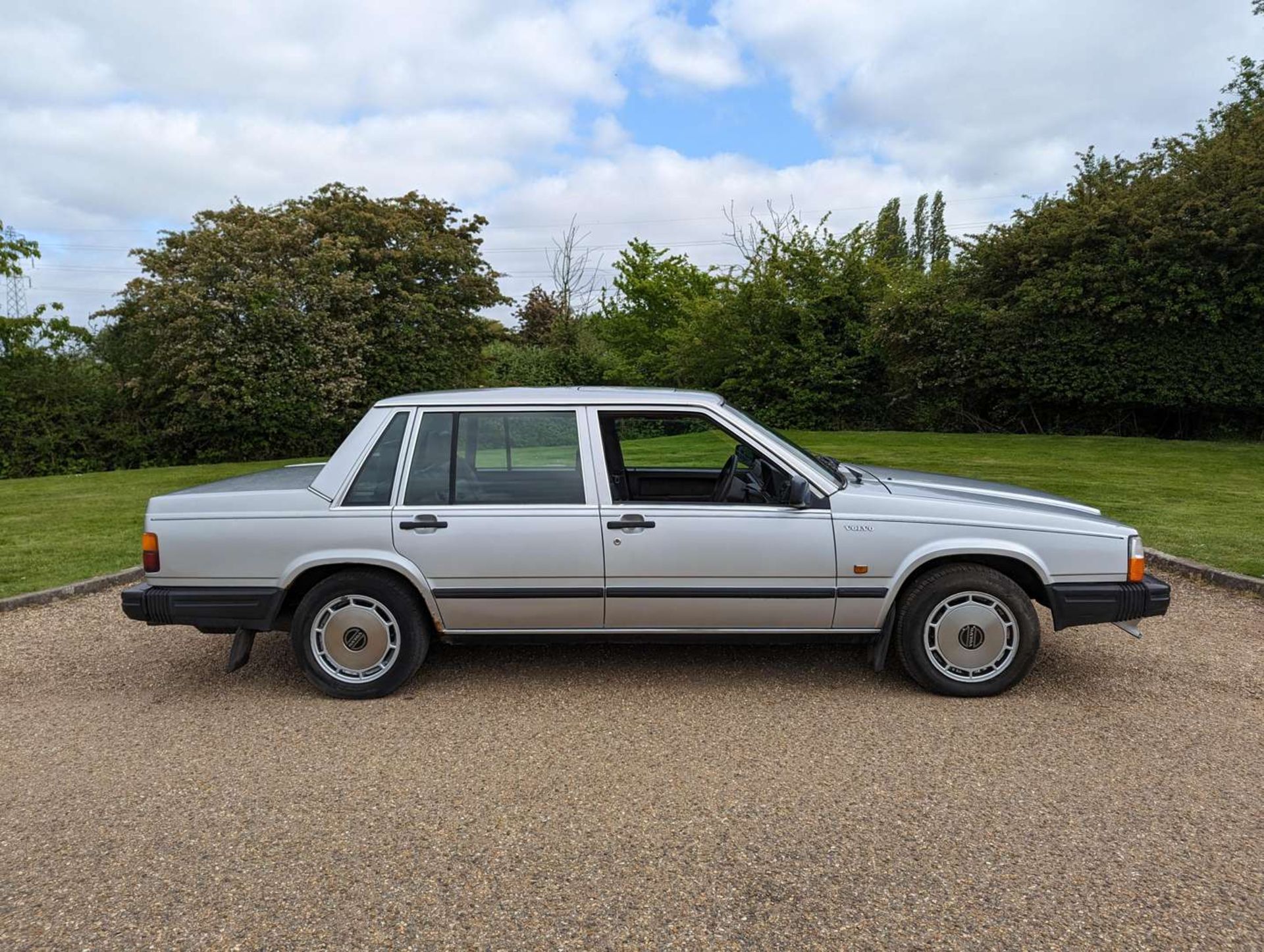 1988 VOLVO 740 GLE - Image 8 of 30