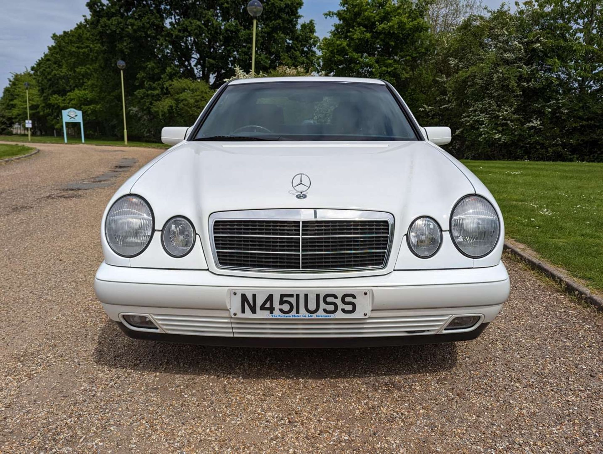 1995 MERCEDES E250D CLASSIC AUTO - Image 4 of 60