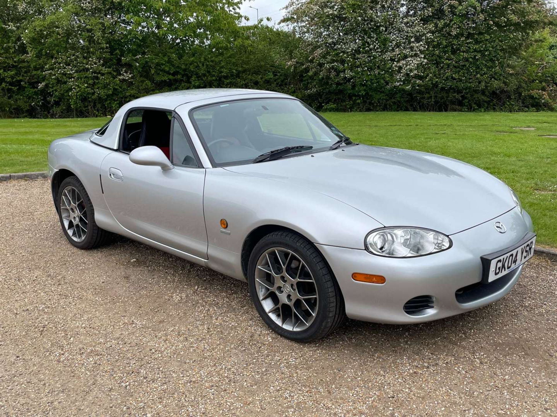 2004 MAZDA MX5 EUPHONIC