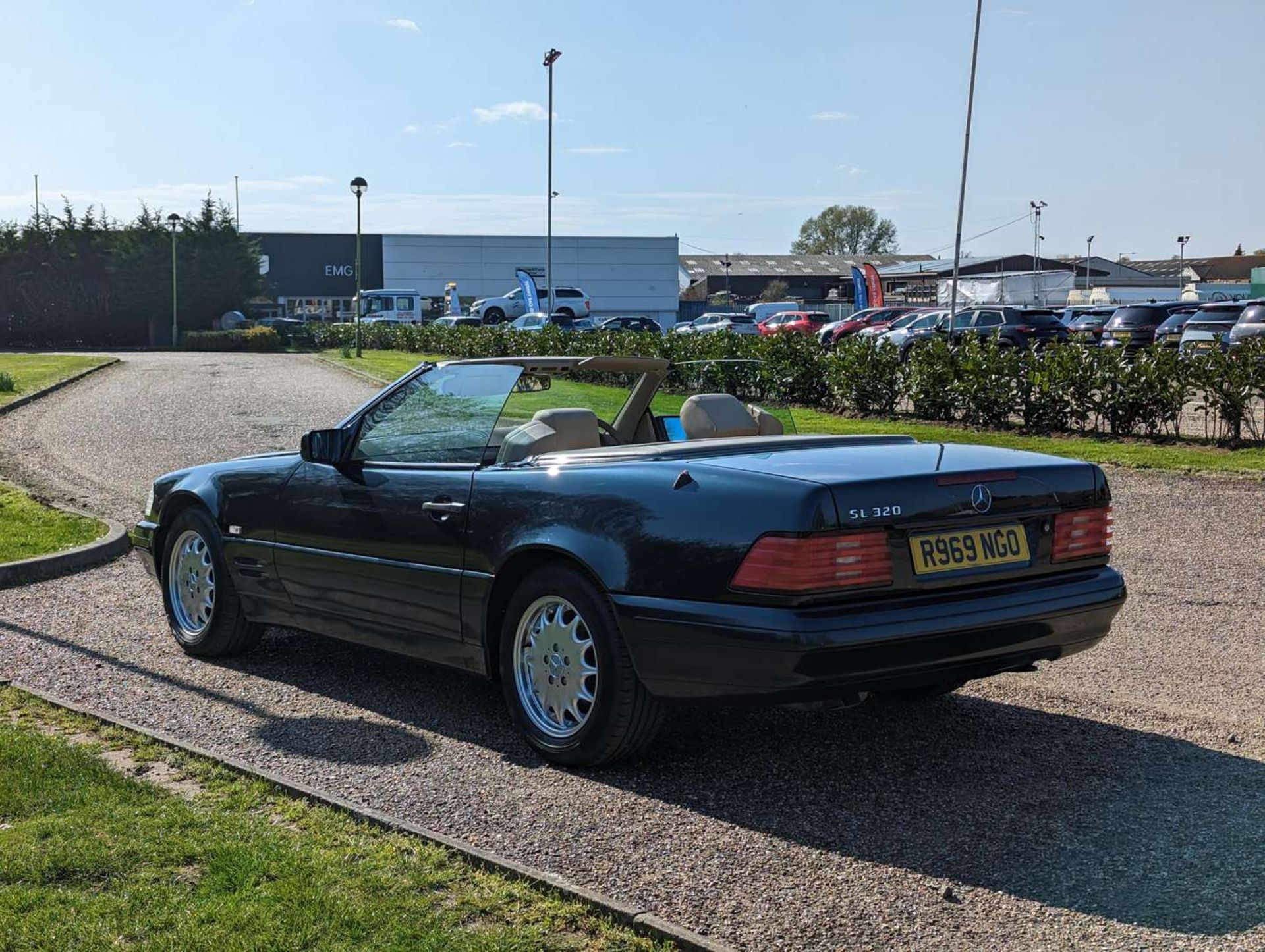 1998 MERCEDES R129 SL 320 AUTO - Image 5 of 26