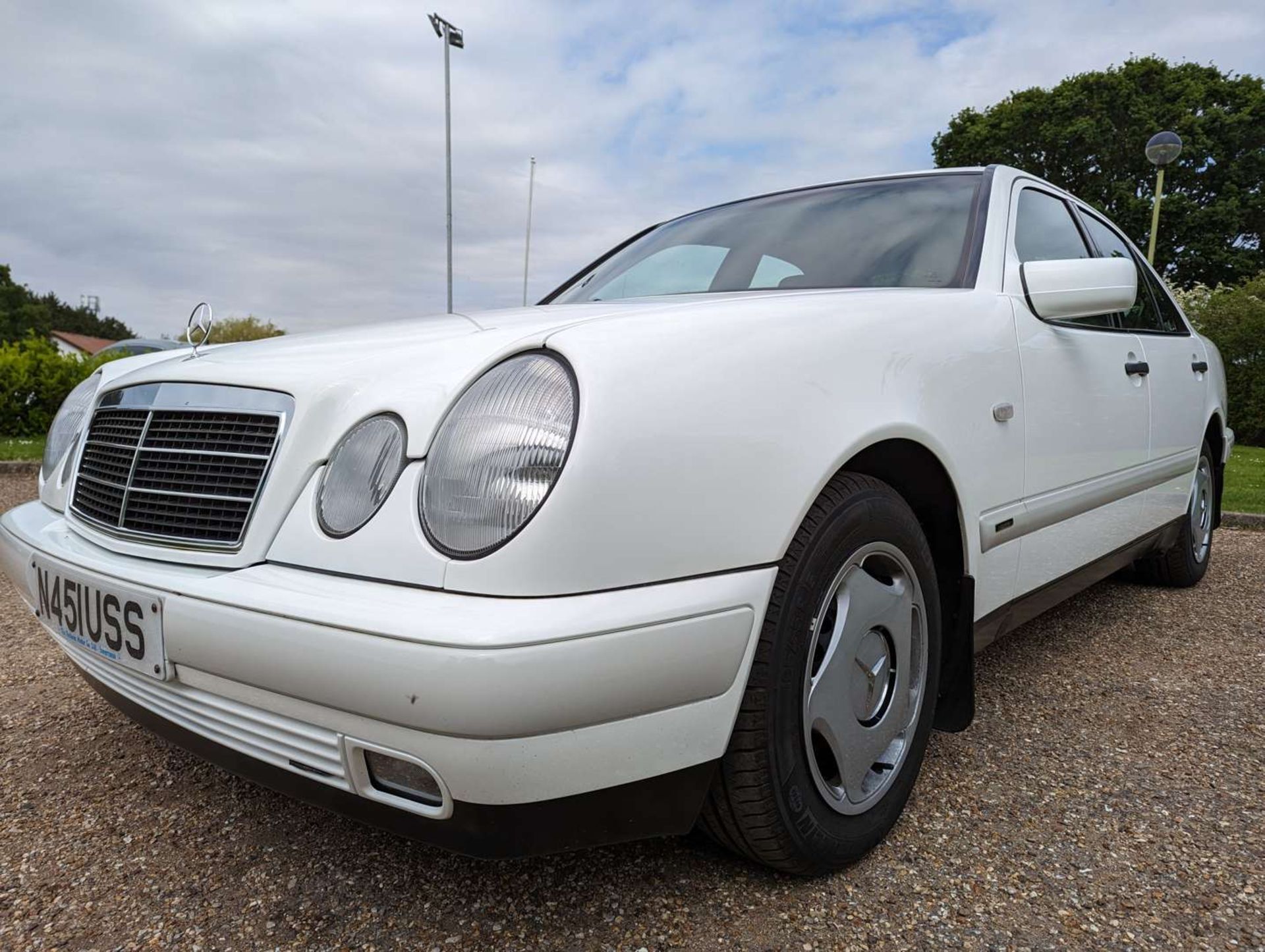 1995 MERCEDES E250D CLASSIC AUTO - Image 21 of 60